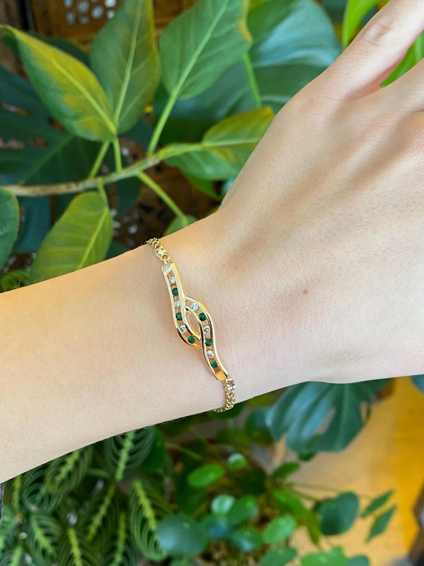 Vintage Solid 14k Yellow Gold Diamond Emerald Bismark Chain Bracelet - 6.5 inches