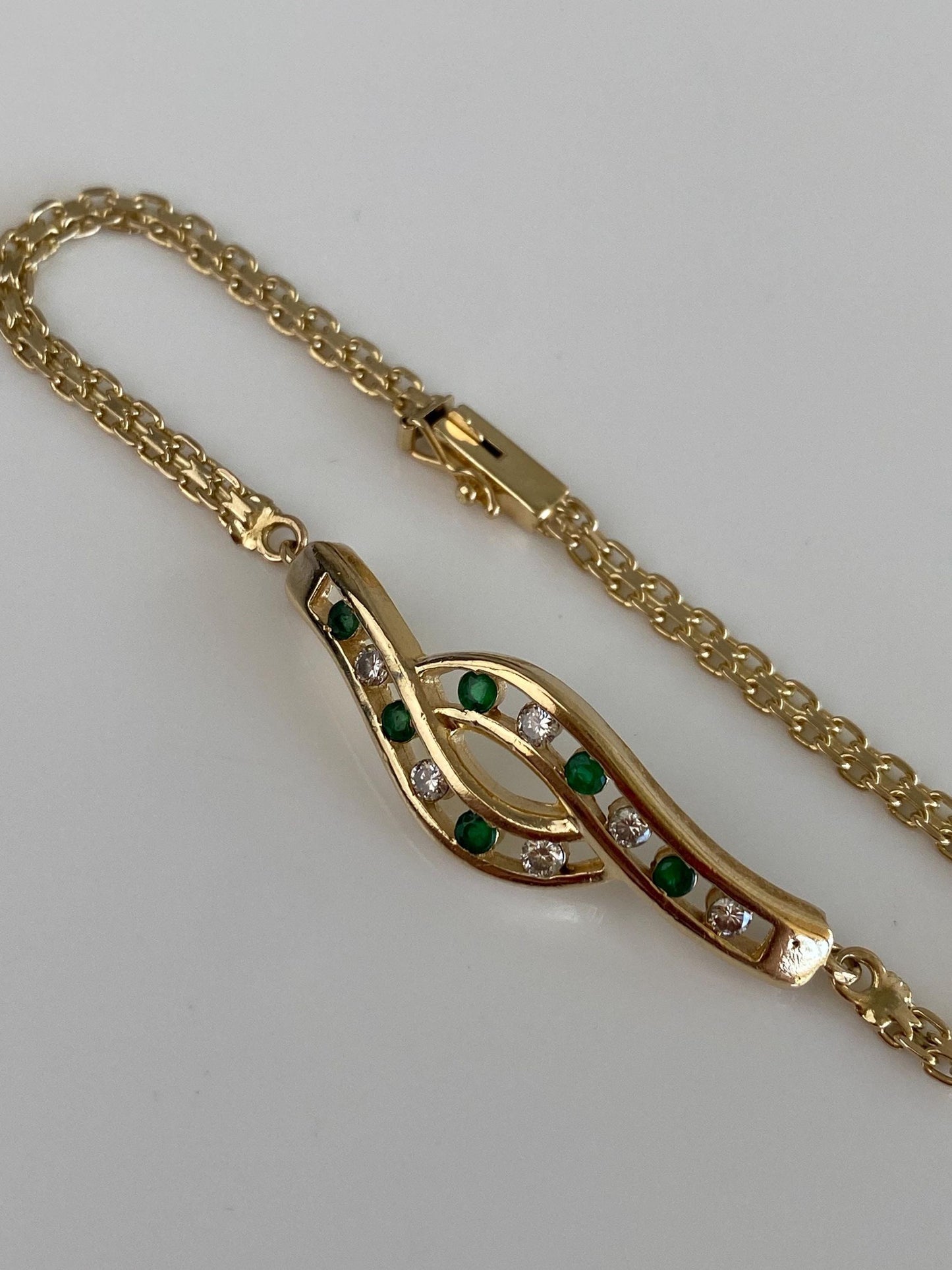 Vintage Solid 14k Yellow Gold Diamond Emerald Bismark Chain Bracelet - 6.5 inches