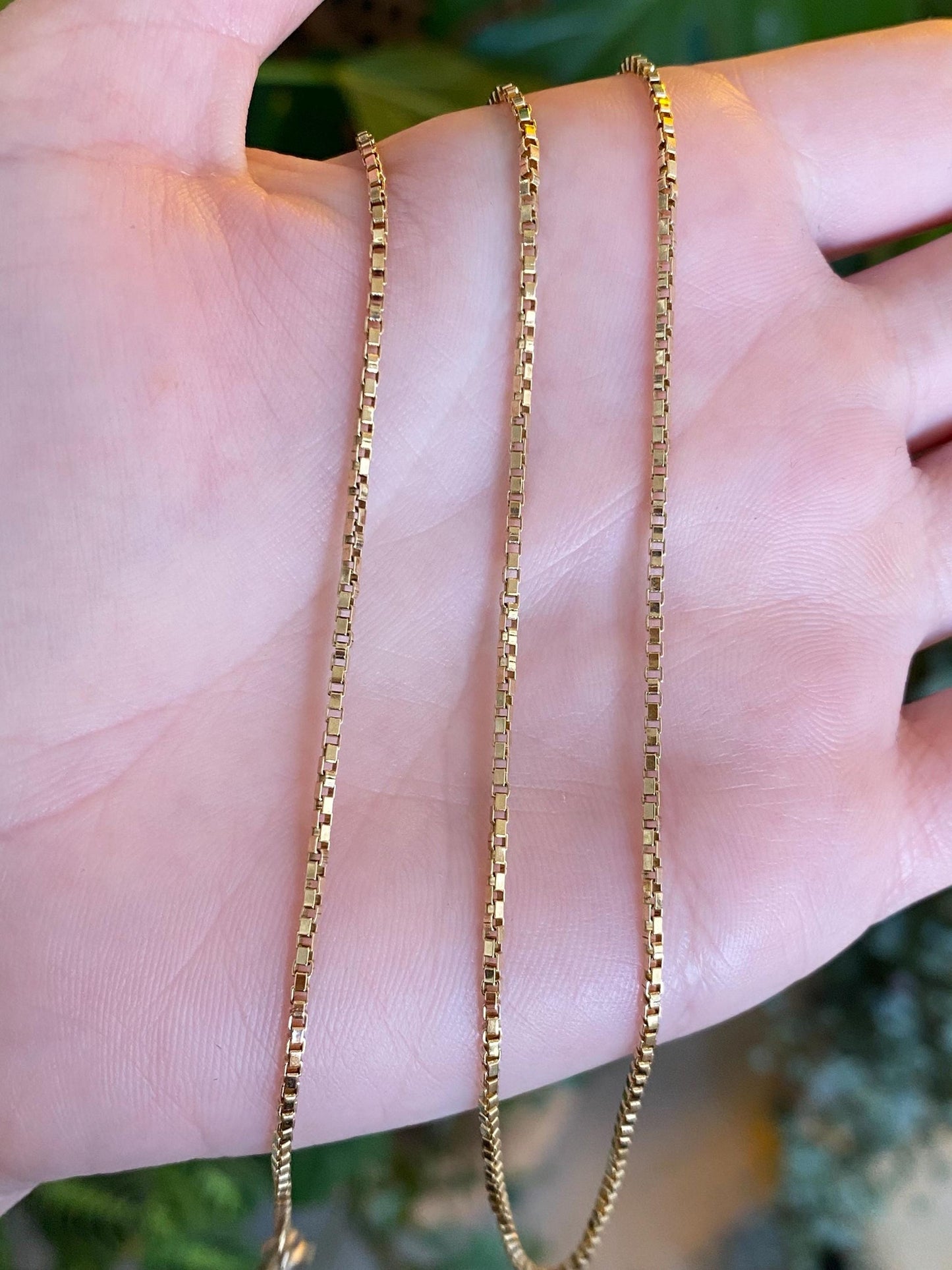 Vintage Solid 18k Yellow Gold Chunky Long Box Chain Necklace - 25.75 inches