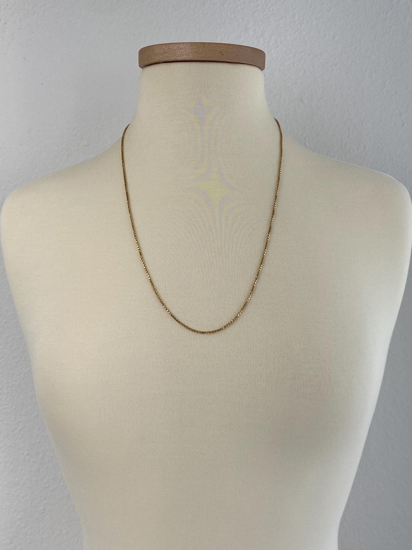 Vintage Solid 18k Yellow Gold Chunky Long Box Chain Necklace - 25.75 inches