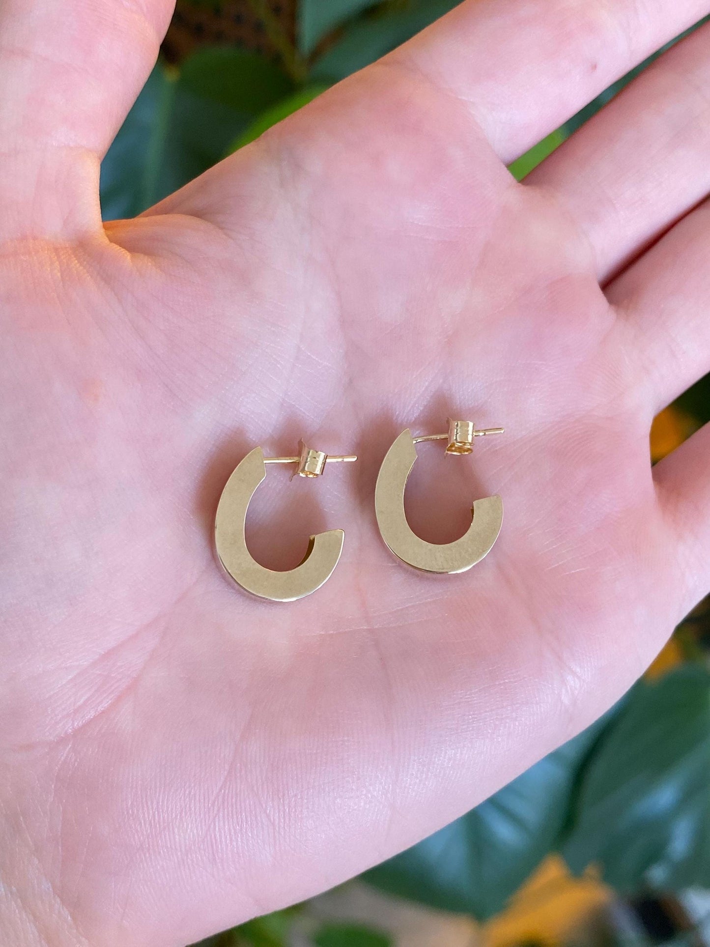 Vintage 14k Yellow Gold Drop Hoop Earrings