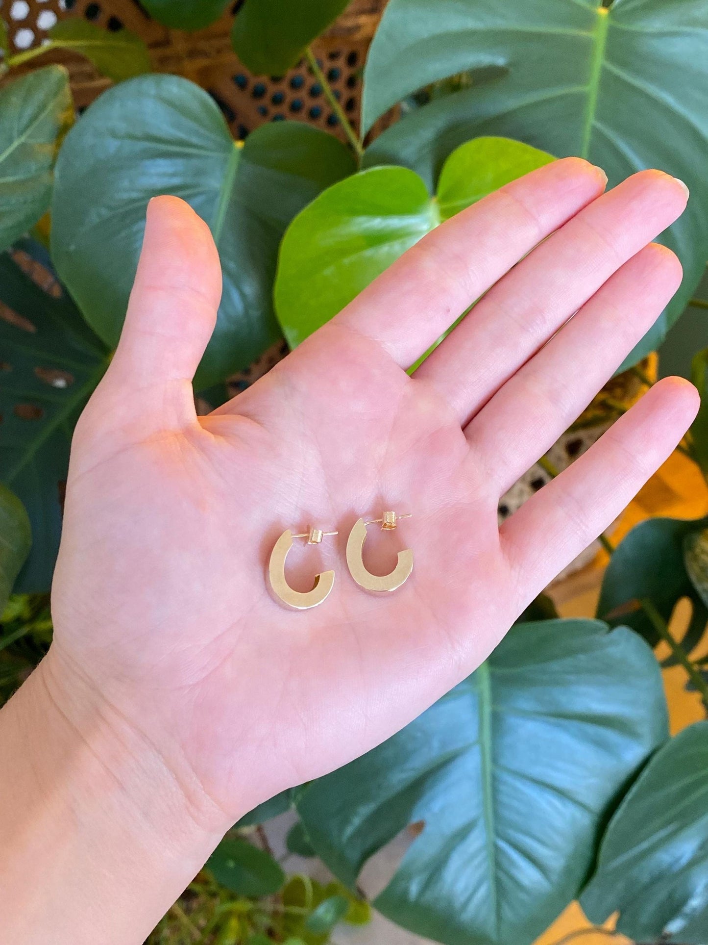 Vintage 14k Yellow Gold Drop Hoop Earrings