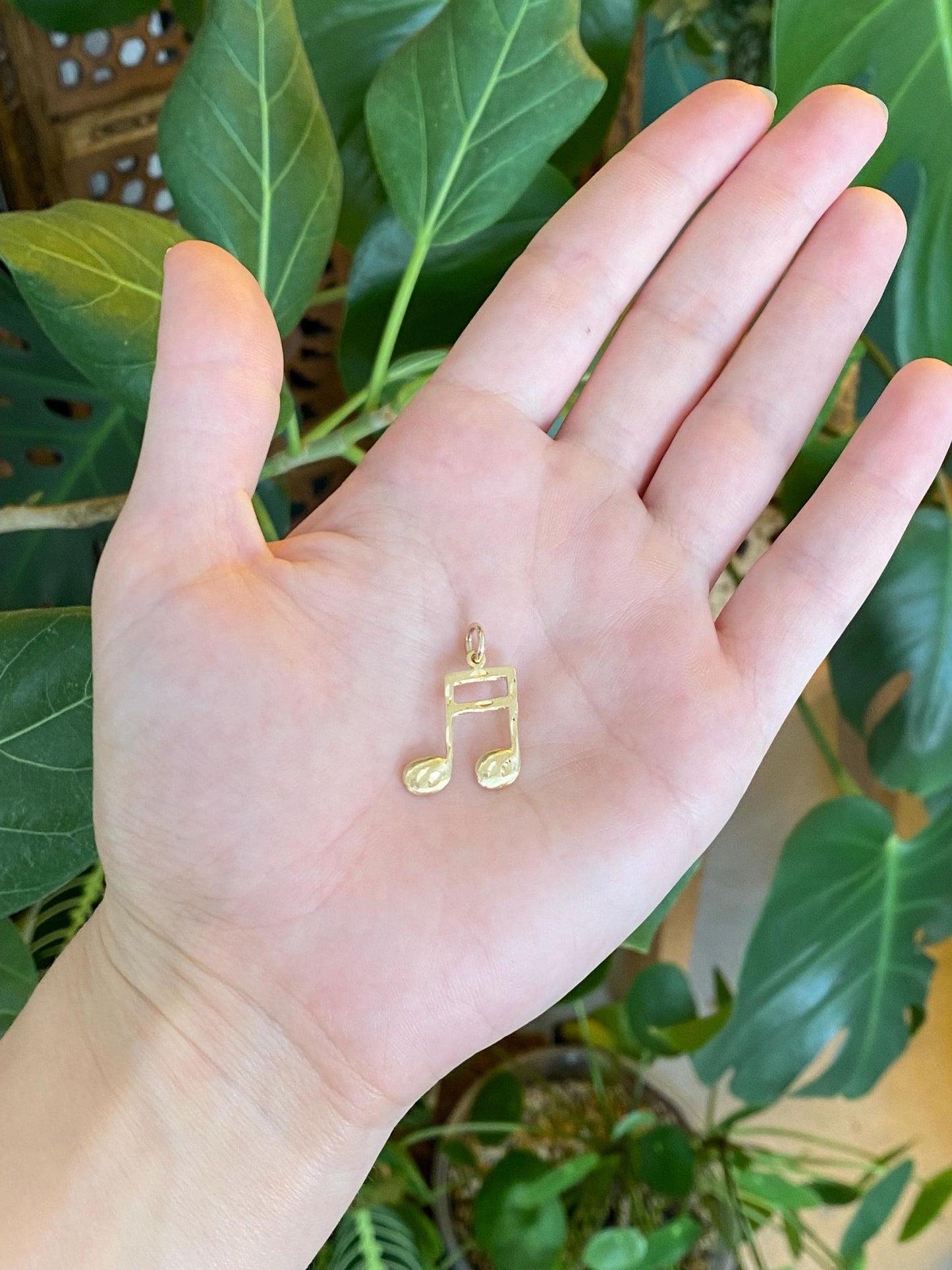 Vintage Solid 14k Yellow Gold Diamond Cut Music Note Charm