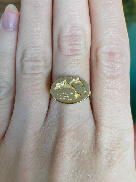 Vintage Solid 14k Yellow Gold Dolphins Wax Seal Ring - Size 6.25