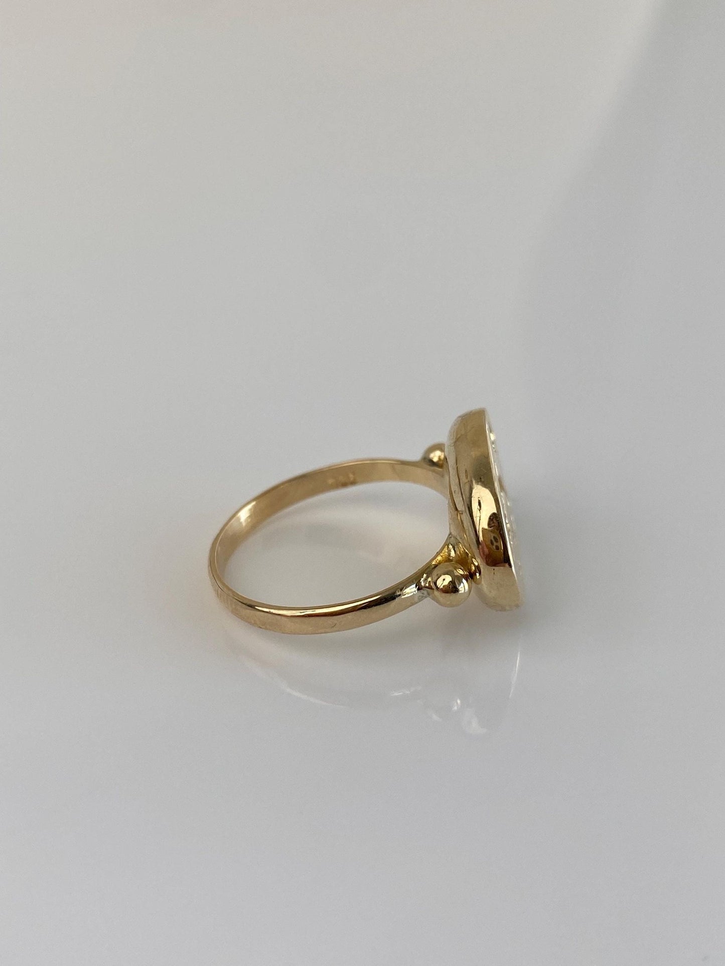 Vintage Solid 14k Yellow Gold Dolphins Wax Seal Ring - Size 6.25