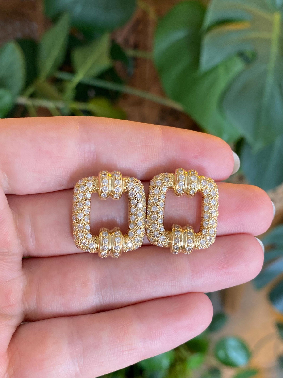 Vintage Solid 18k Yellow Gold Diamond Pave Link Style Drop Earrings