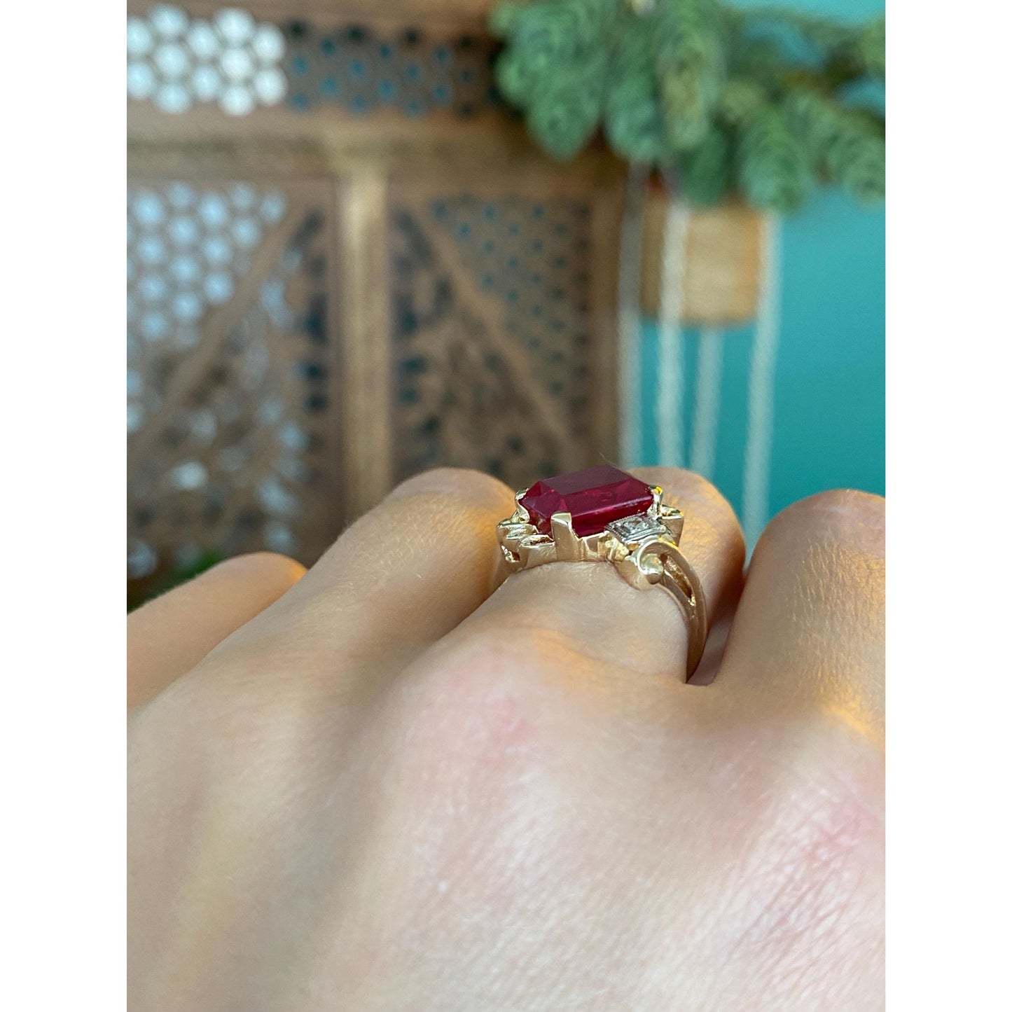 Vintage Solid 14k Yellow Gold Pink & Clear Sapphire Ring - Size 6