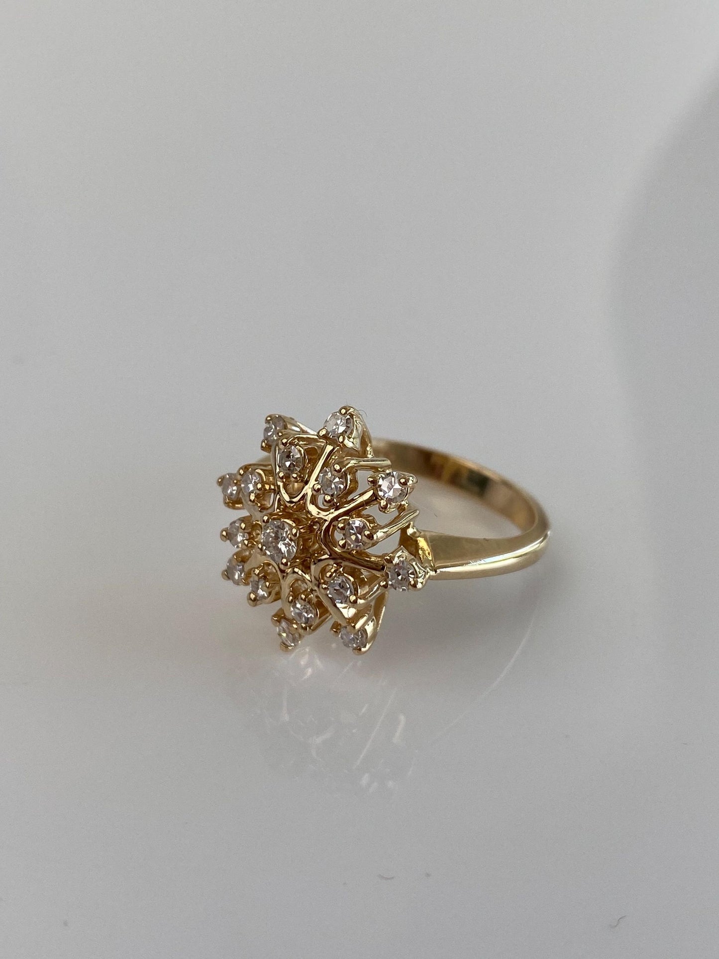 Vintage Solid 14k Yellow Gold Diamond Snowflake Ring - Size 6.25