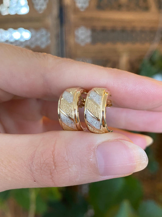 Vintage Solid 14k White & Yellow Gold Satin Shiny Lined Drop Earrings