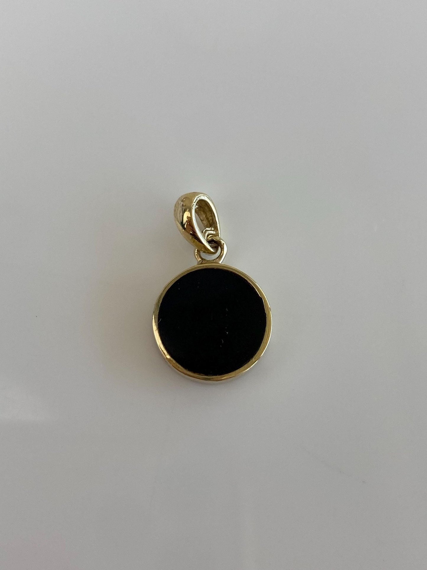 Vintage Solid 9k Yellow Gold Black Stone Paw Print Charm