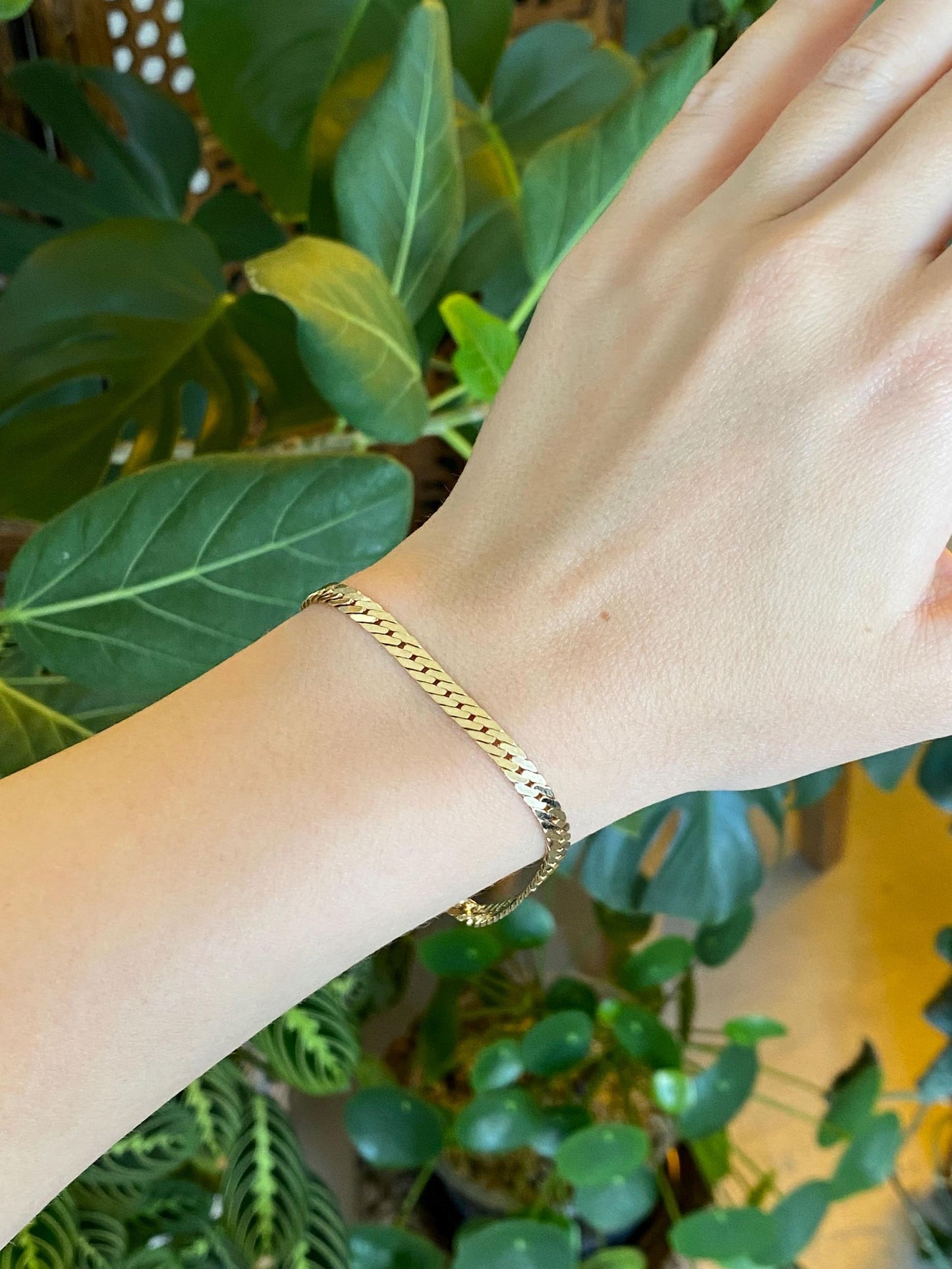 Vintage Solid 14k Yellow Gold Chunky Flat Curb Chain Bracelet - 7 Inches