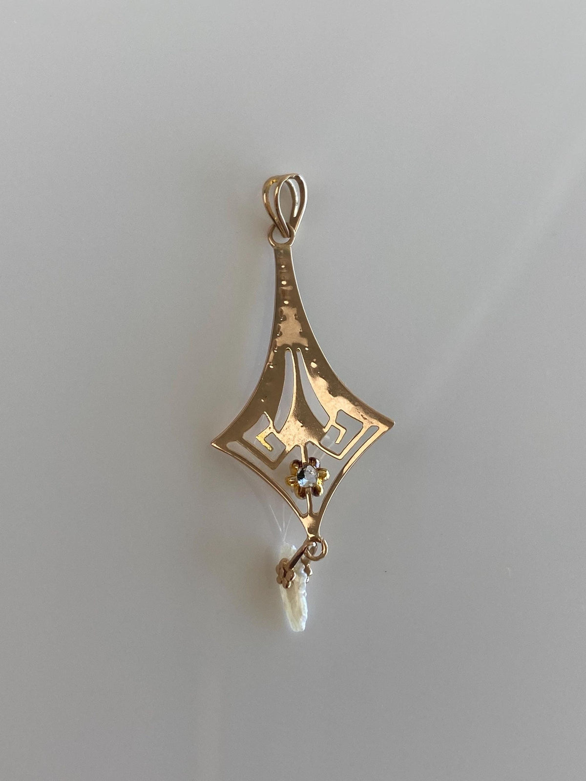 Solid 9k Yellow Gold Diamond Seed Pearls Freeform Pearl Charm