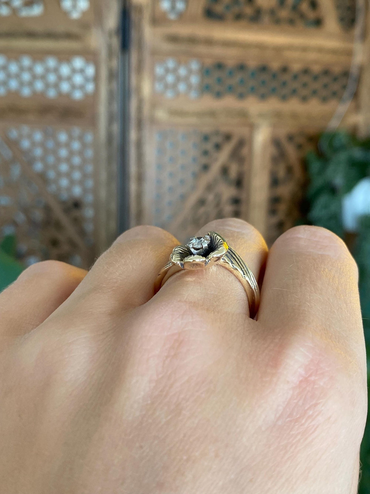 Vintage Solid 14k Yellow Gold Diamond Flower Ring - Size 7