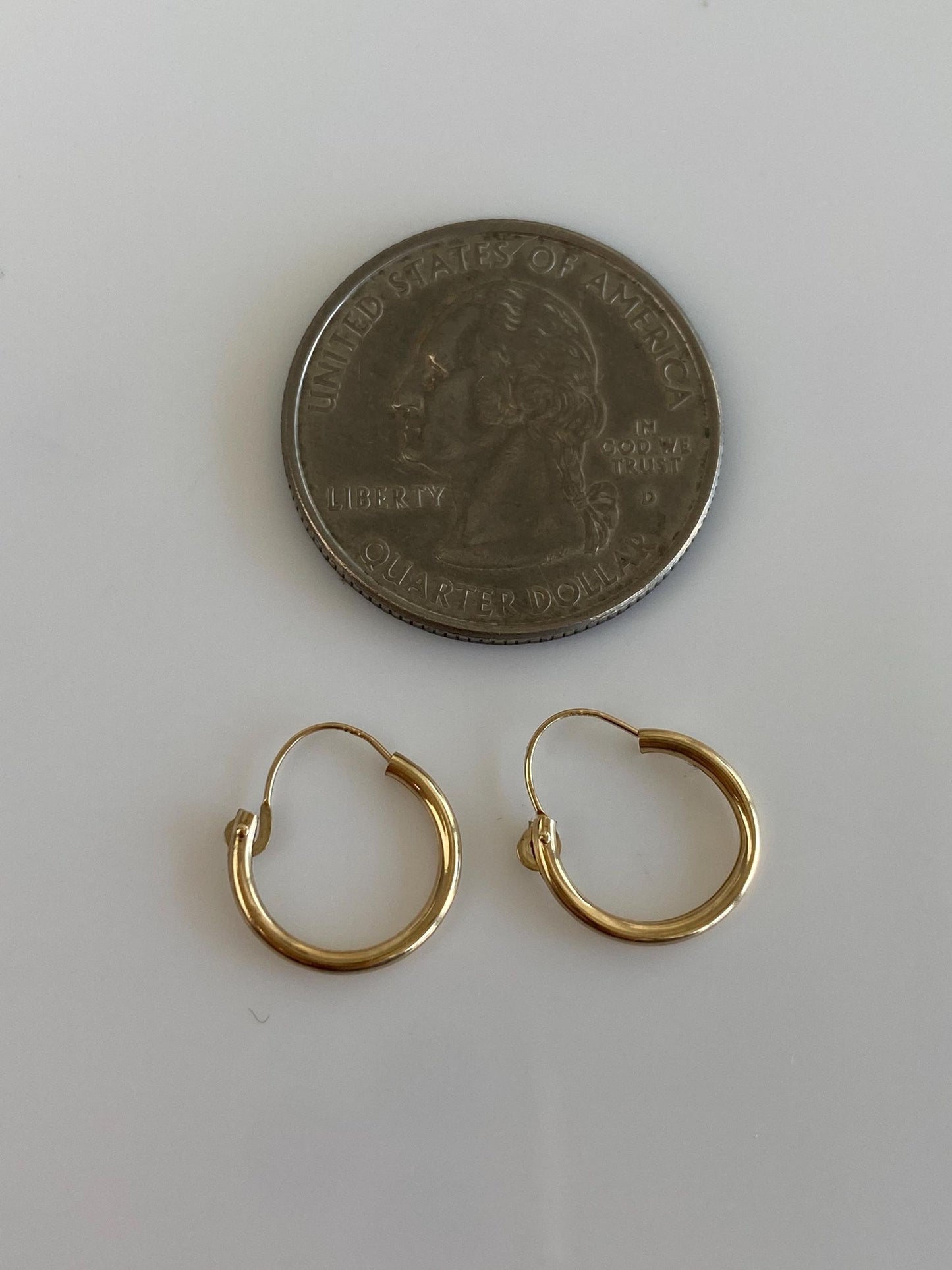 Vintage 10k Yellow Gold Little Hoop Earrings