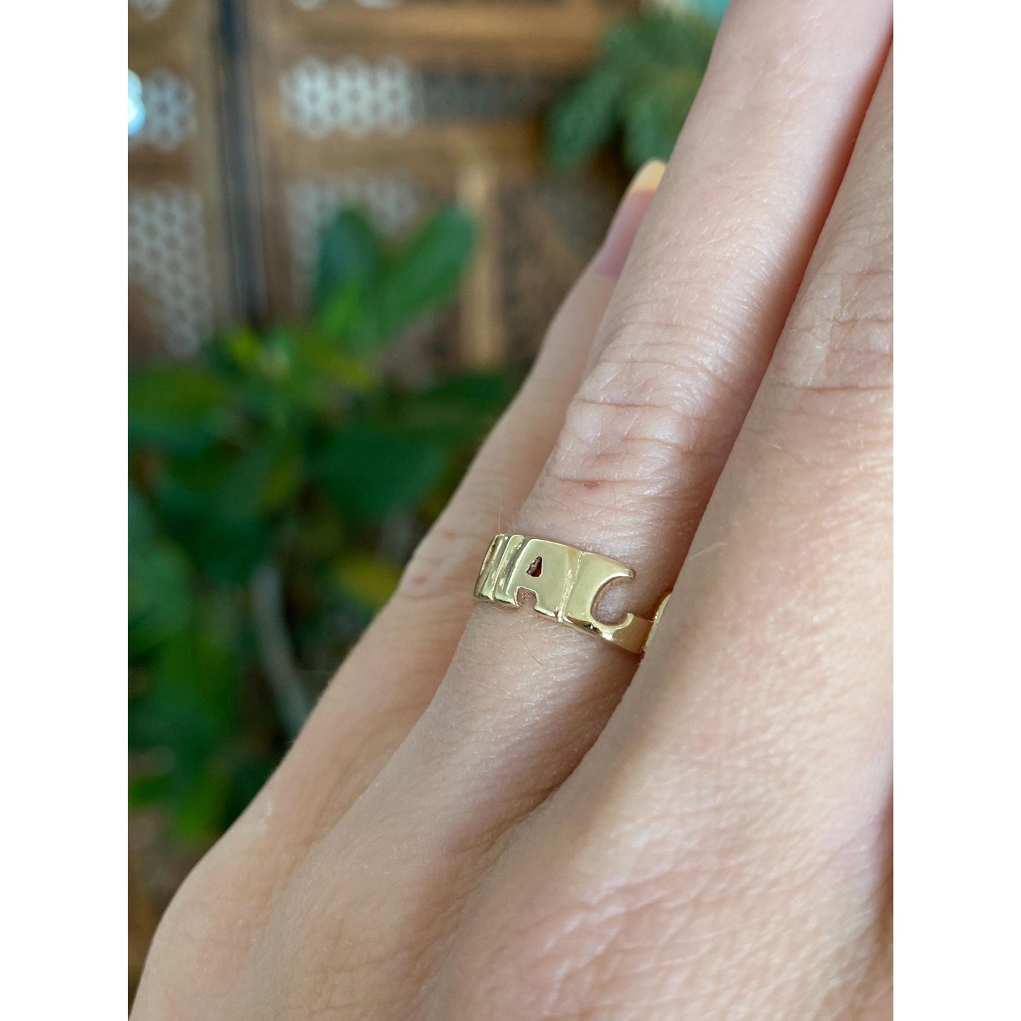 Vintage Solid 14k Yellow Gold VAL Ring - Size 5.25