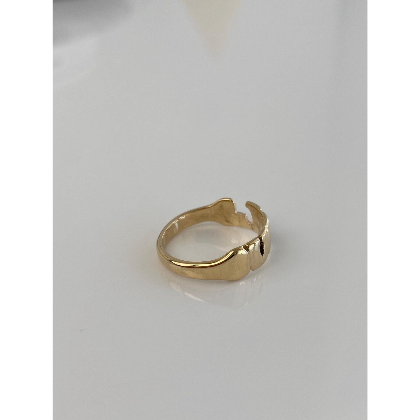 Vintage Solid 14k Yellow Gold VAL Ring - Size 5.25