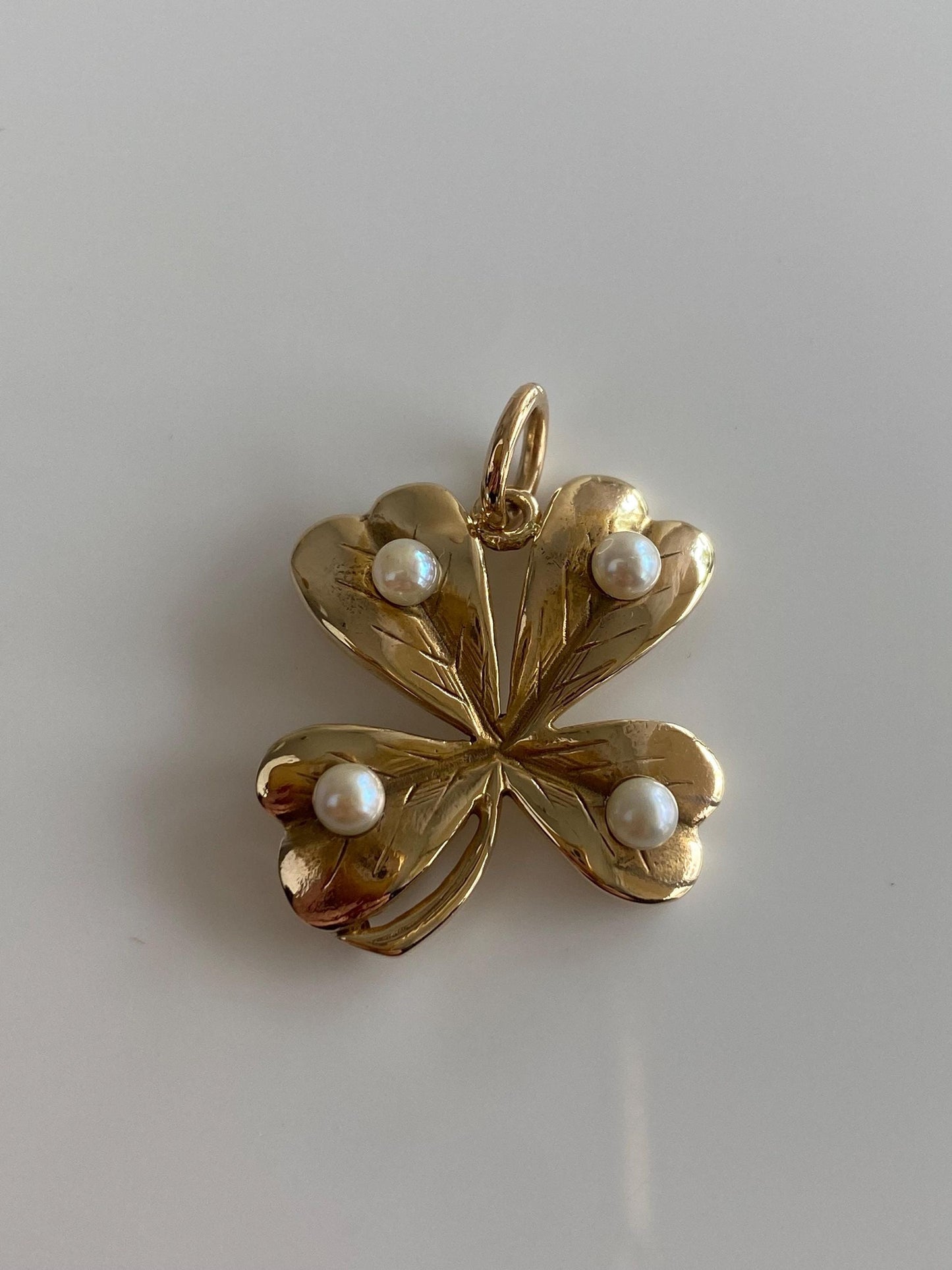 Vintage Solid 14k Yellow Gold Pearls 4 Leaf Clover Charm