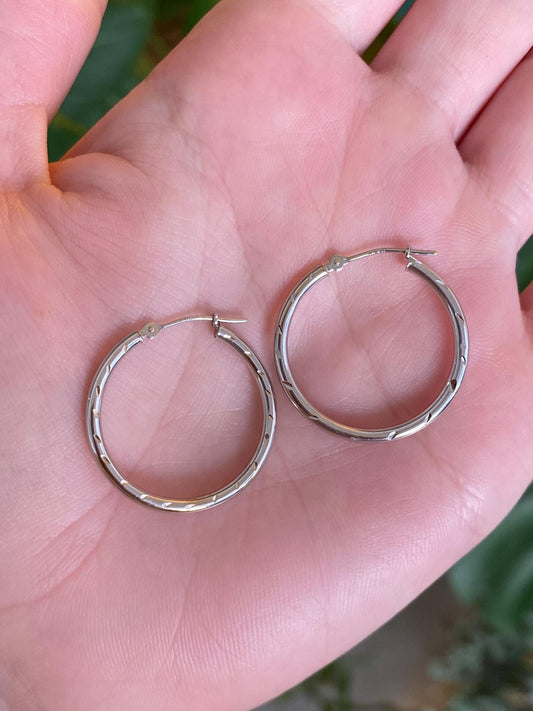 Vintage 14k White Gold Diamond Cut Hoop Earrings