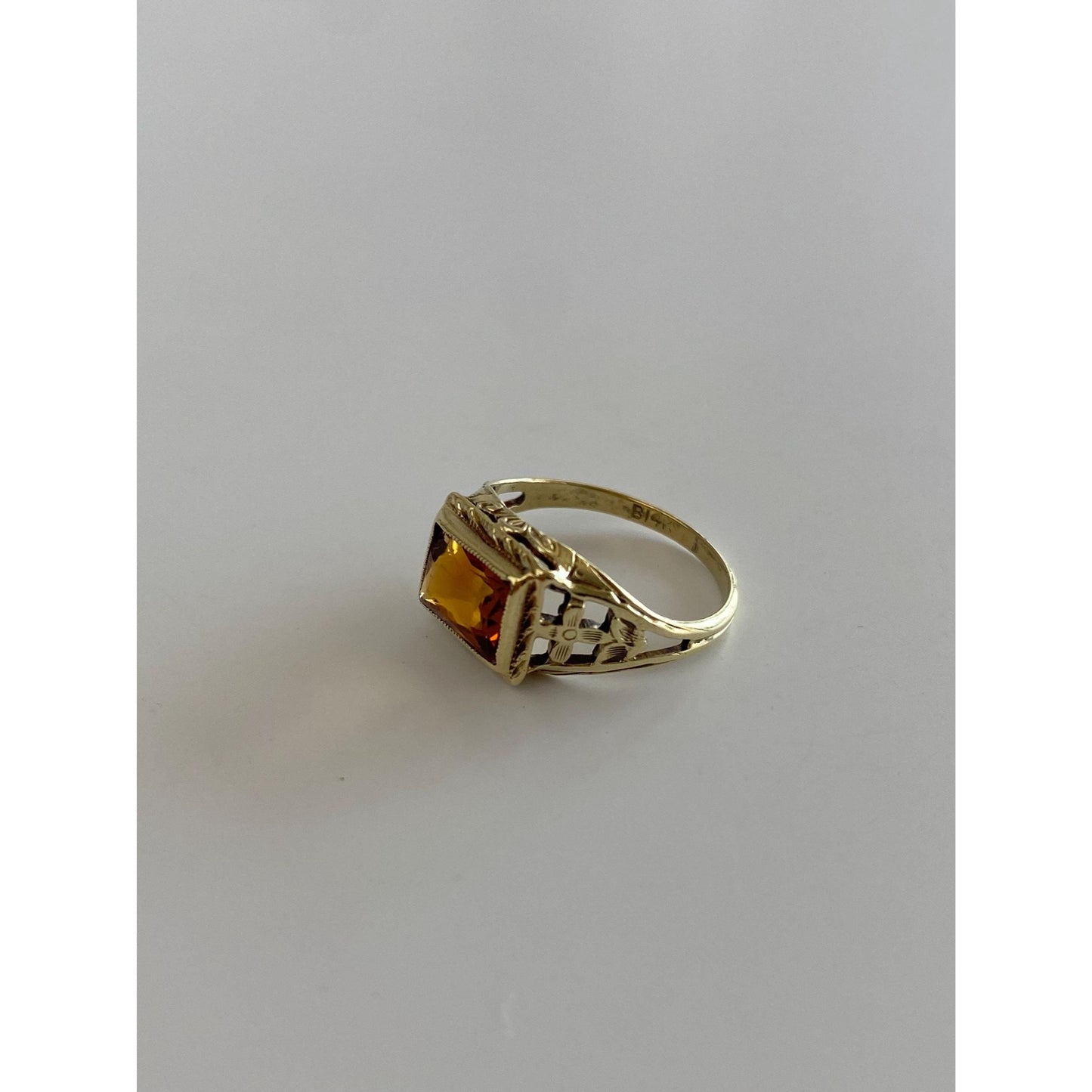 Vintage Solid 14k Yellow Gold Citrine Ring - Size 3.5