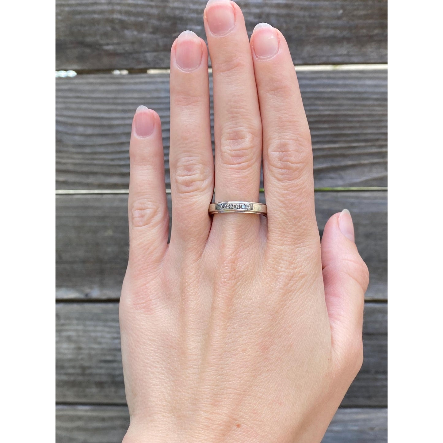 Vintage Solid 10k White Gold Clear Sapphire Ring Band - Size 10.5