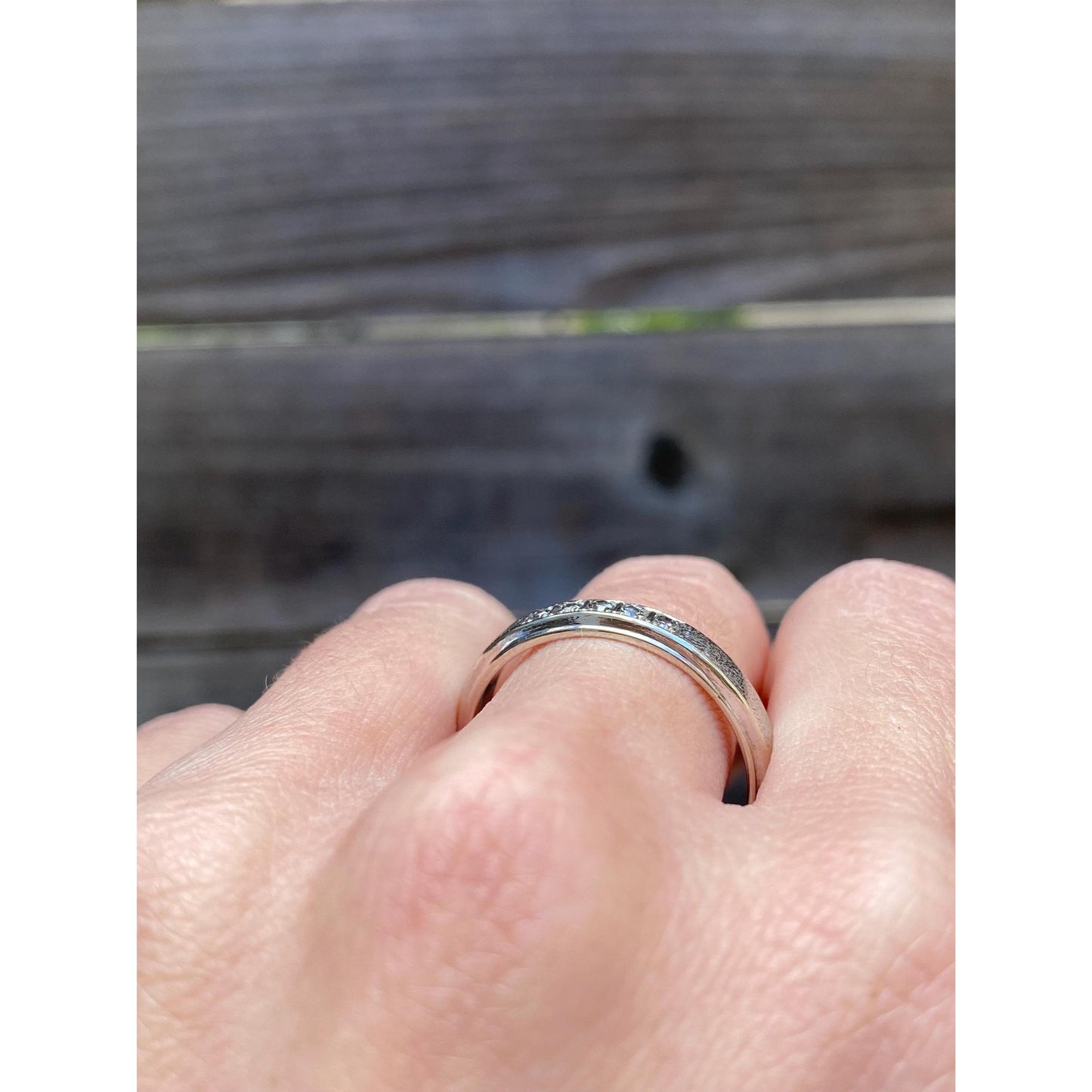 Vintage Solid 10k White Gold Clear Sapphire Ring Band - Size 10.5