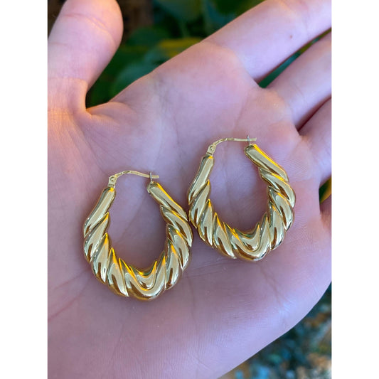 Vintage 18k Yellow Gold Hoop Earrings