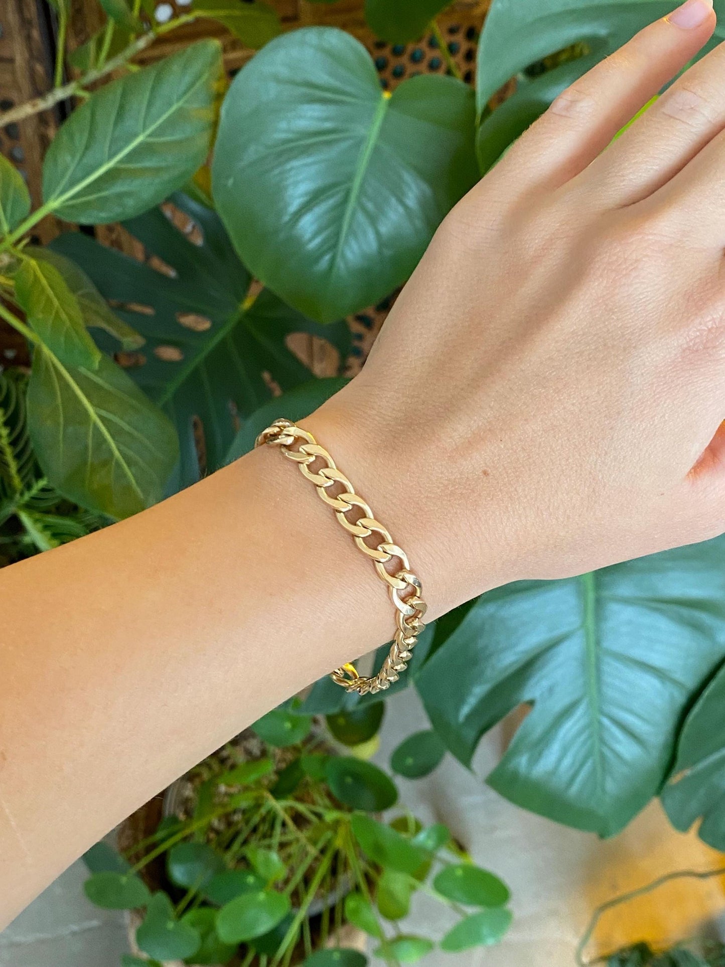 Vintage Solid 14k Yellow Gold Chunky Curb Chain Bracelet - 7.5 Inches