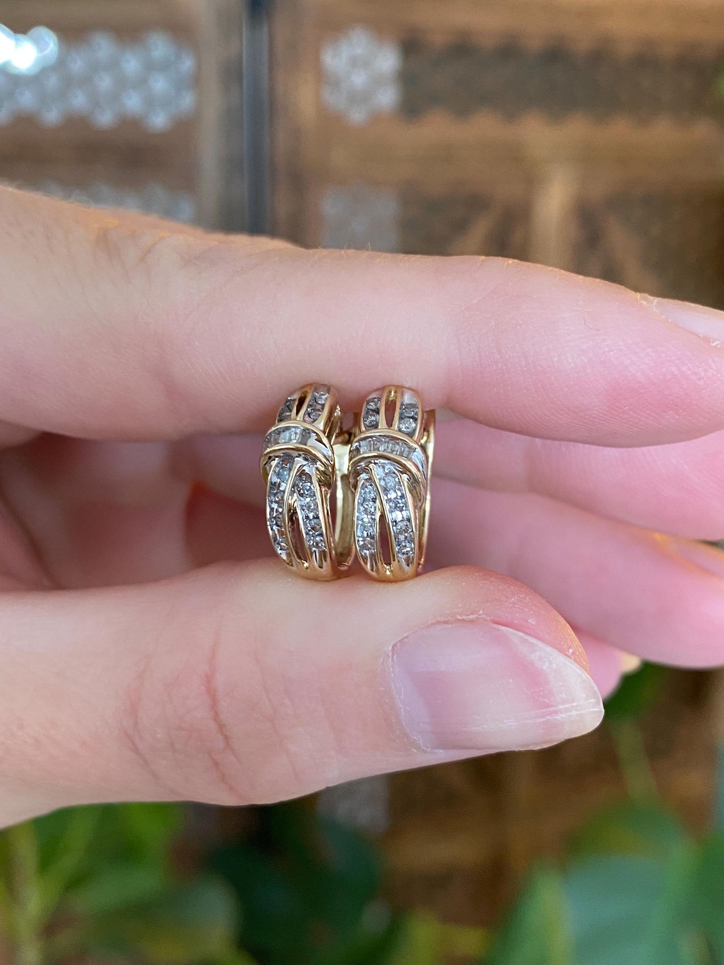 Vintage Solid 14k Yellow Gold Diamond Twist Drop Earrings