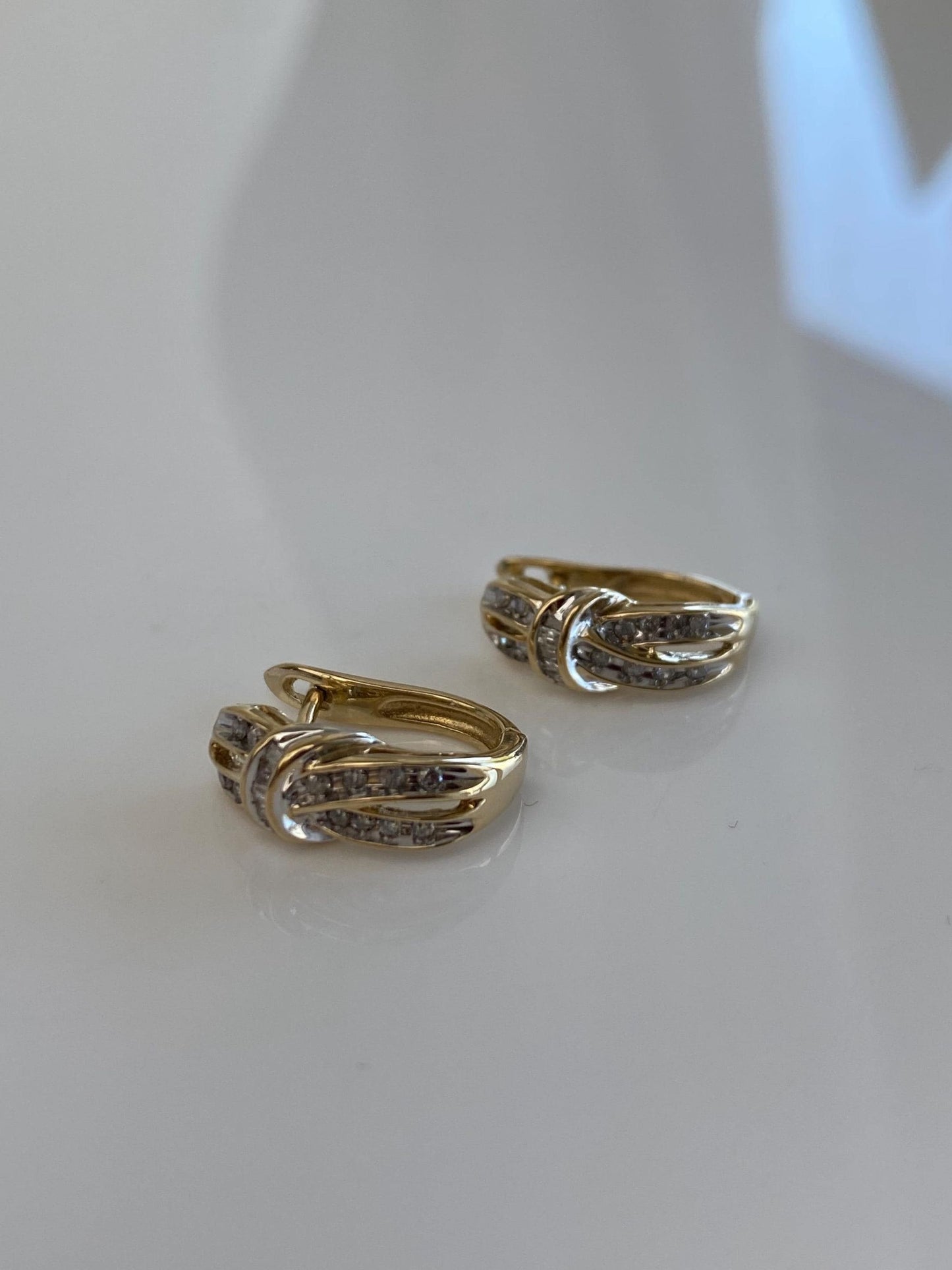 Vintage Solid 14k Yellow Gold Diamond Twist Drop Earrings
