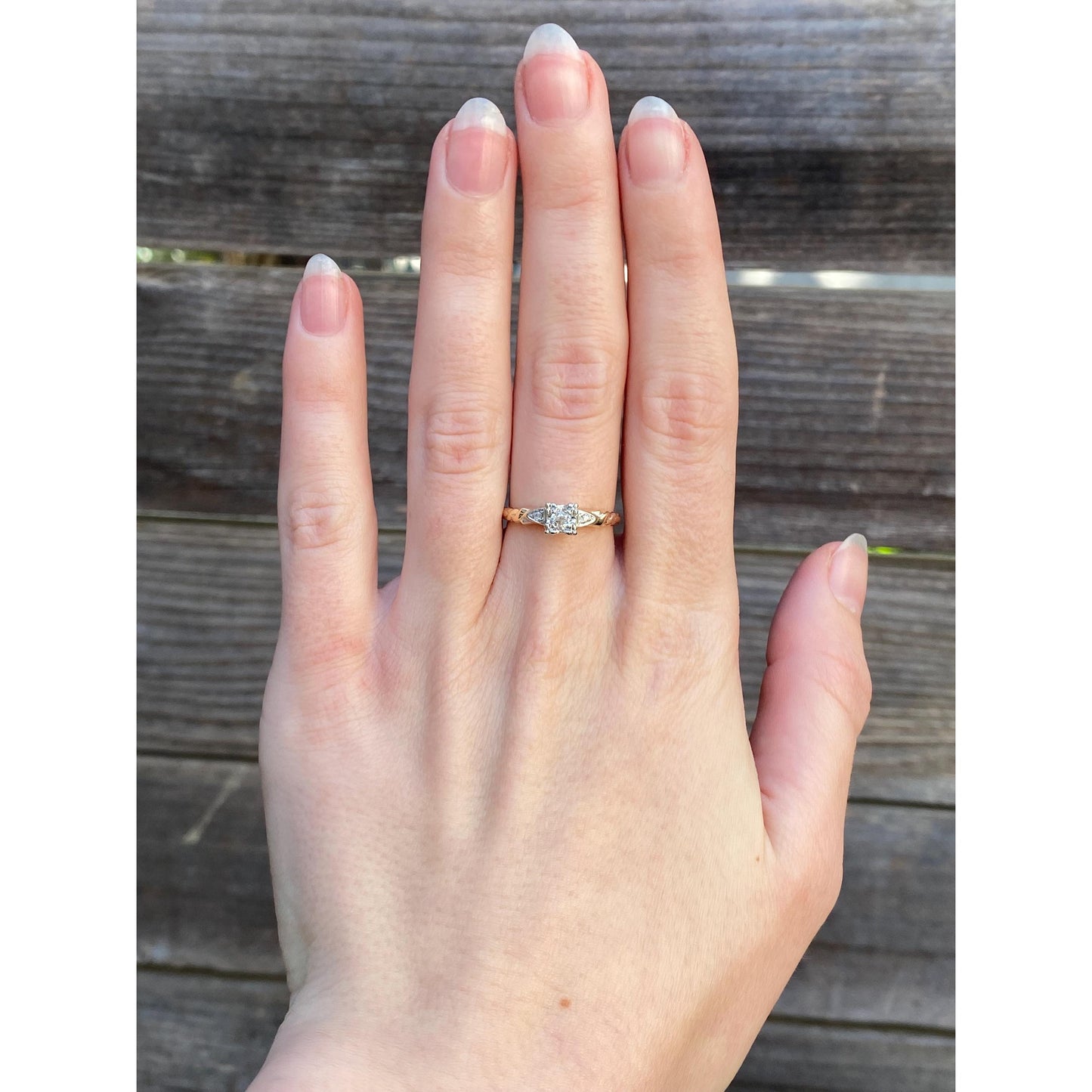 Vintage Solid 14k White & Yellow Gold Diamond Ring - Size 6.25