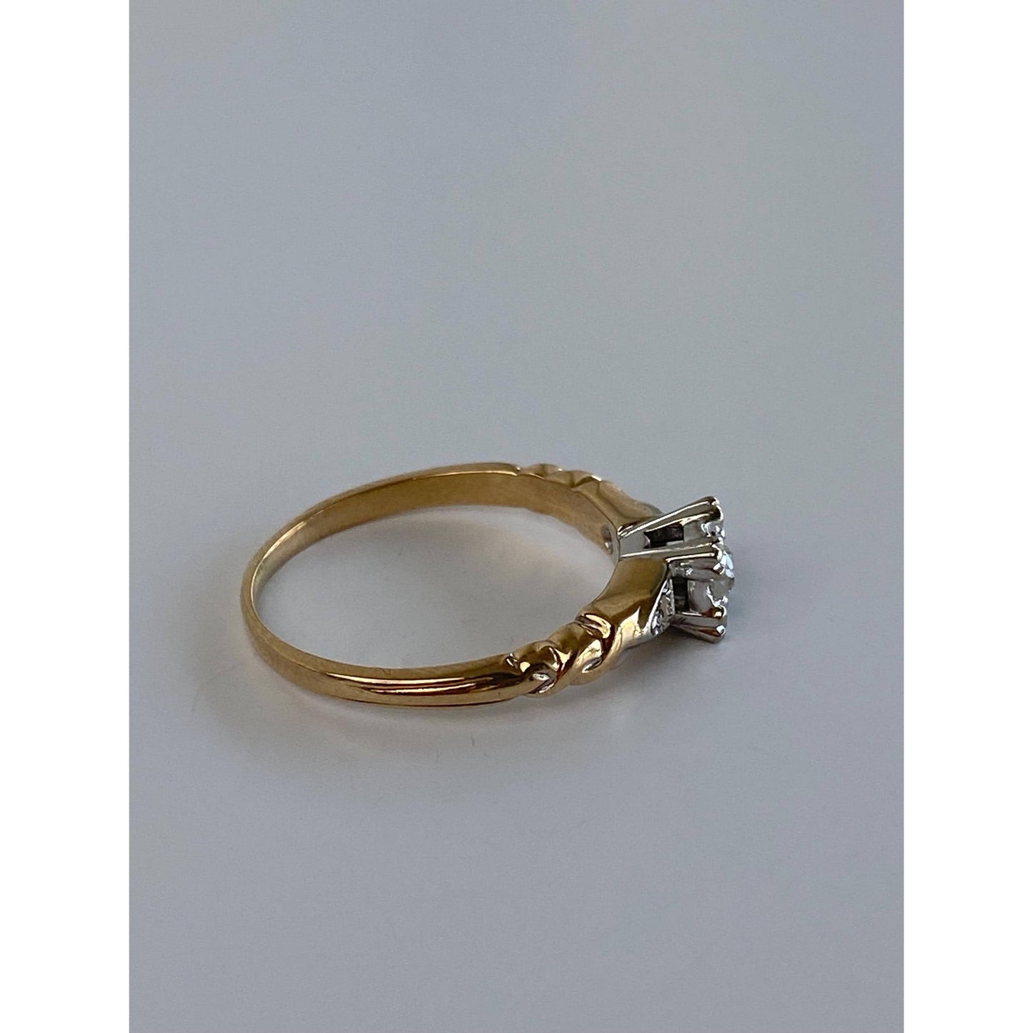 Vintage Solid 14k White & Yellow Gold Diamond Ring - Size 6.25