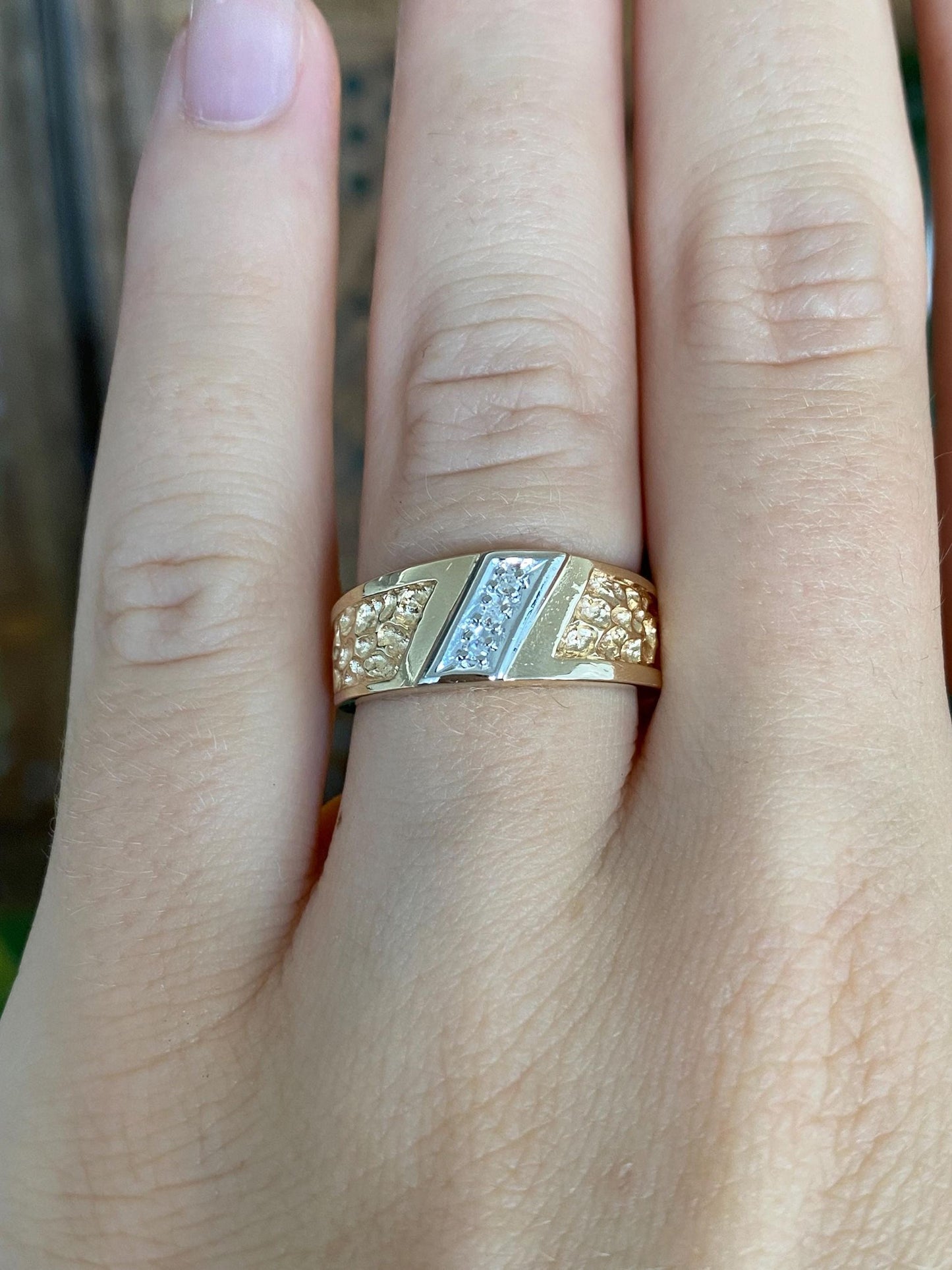Vintage Solid 14k White & Yellow Gold Diamond Ring Band - Size 6.5