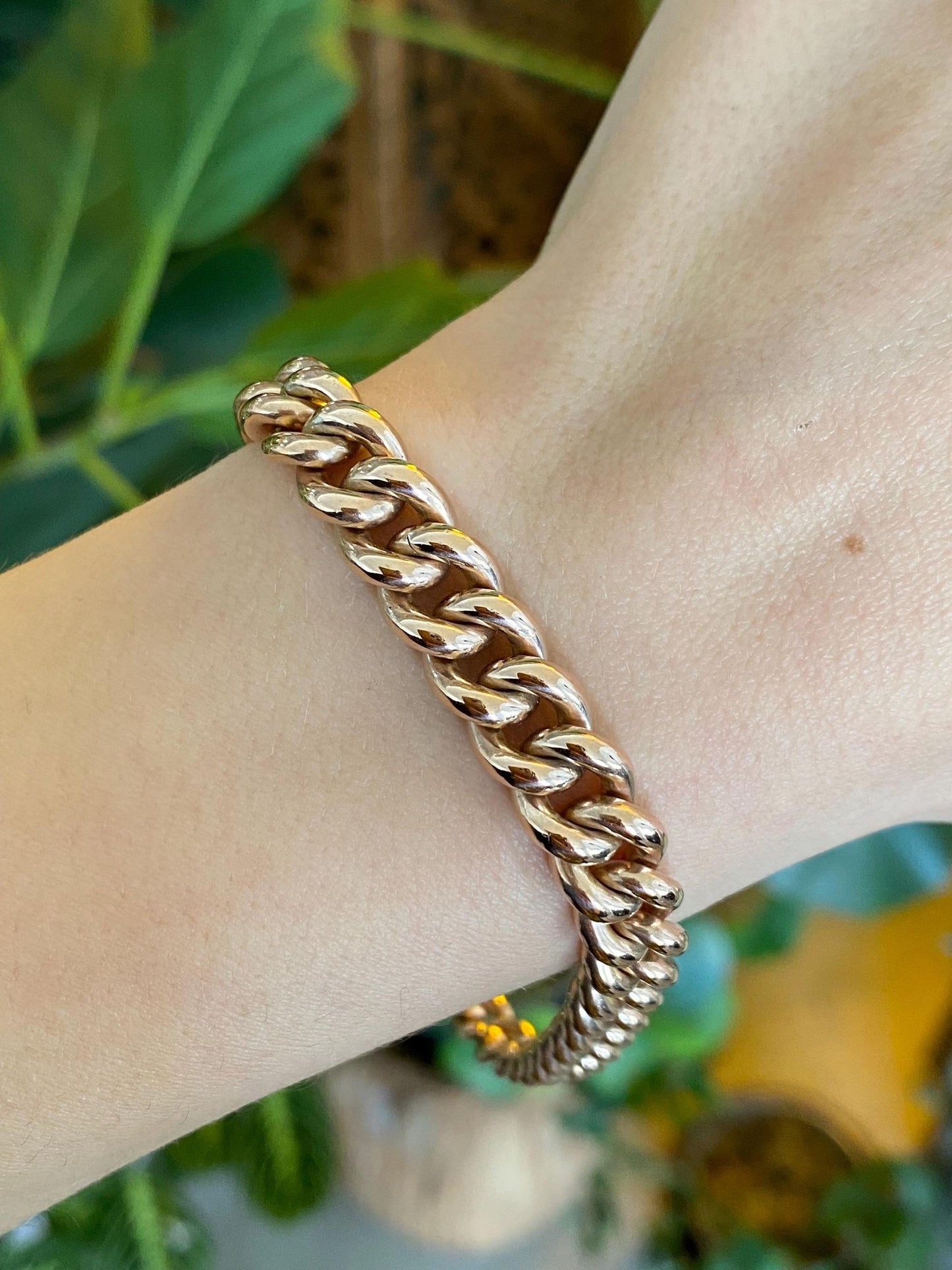 Vintage Solid 9k Rose Gold Graduated Chunky Curb Chain Bracelet - 8 inches
