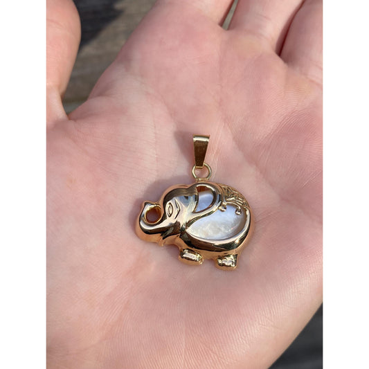 Vintage Solid 14k Yellow Gold Mother Of Pearl Elephant Charm
