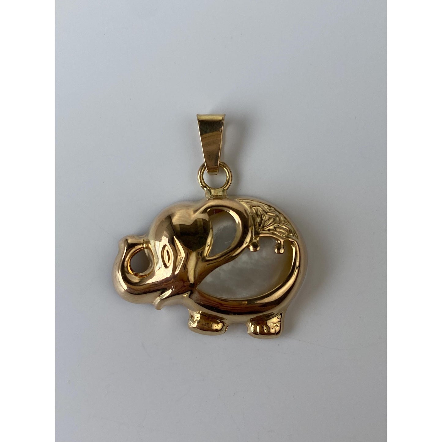 Vintage Solid 14k Yellow Gold Mother Of Pearl Elephant Charm