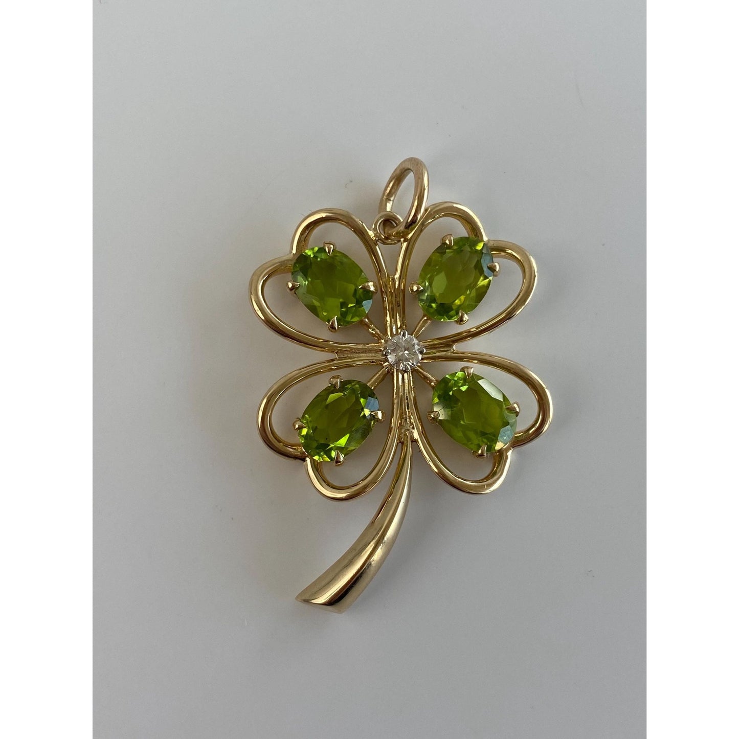 Vintage Solid 14k Yellow Gold Diamond Peridot Four Leaf Clover Charm