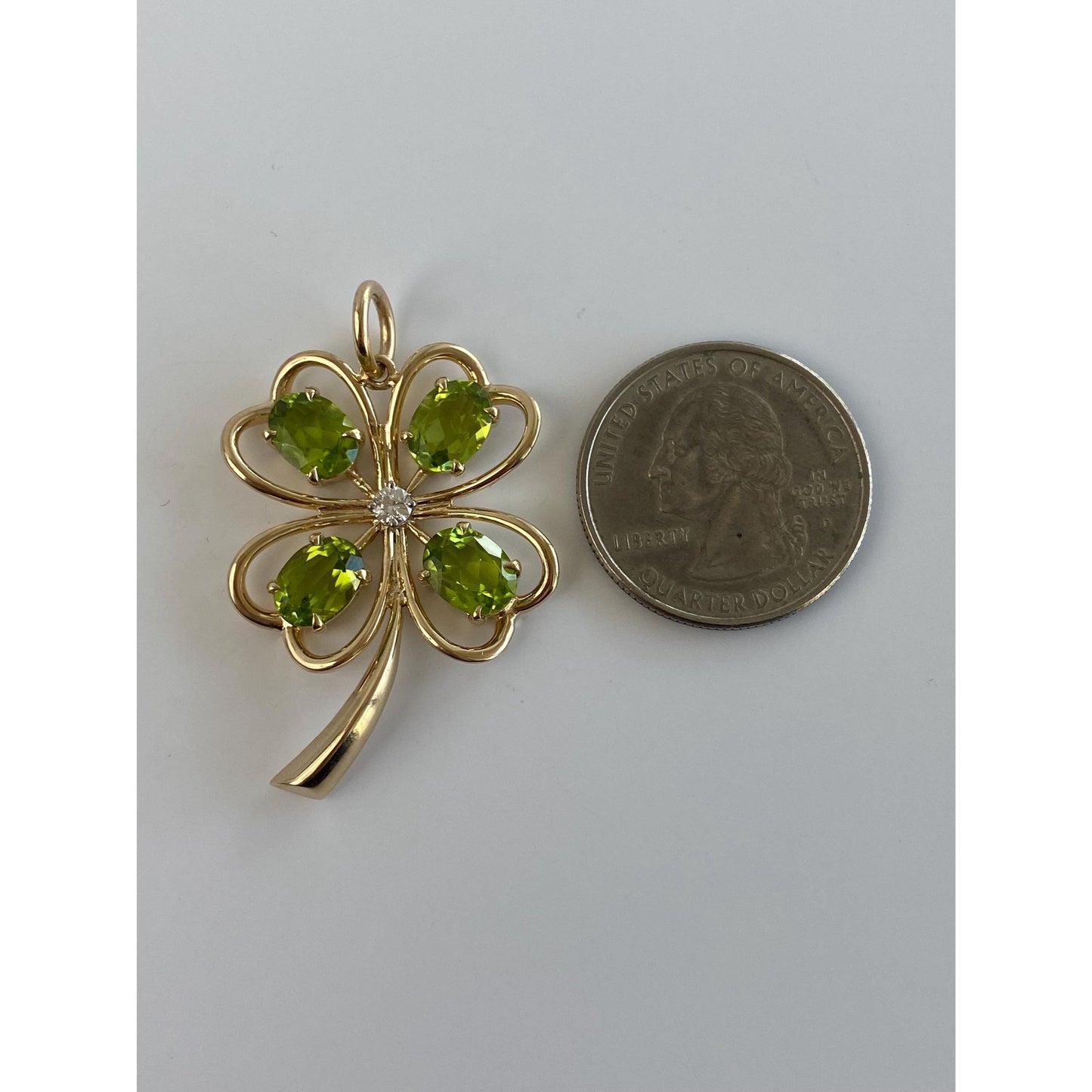 Vintage Solid 14k Yellow Gold Diamond Peridot Four Leaf Clover Charm