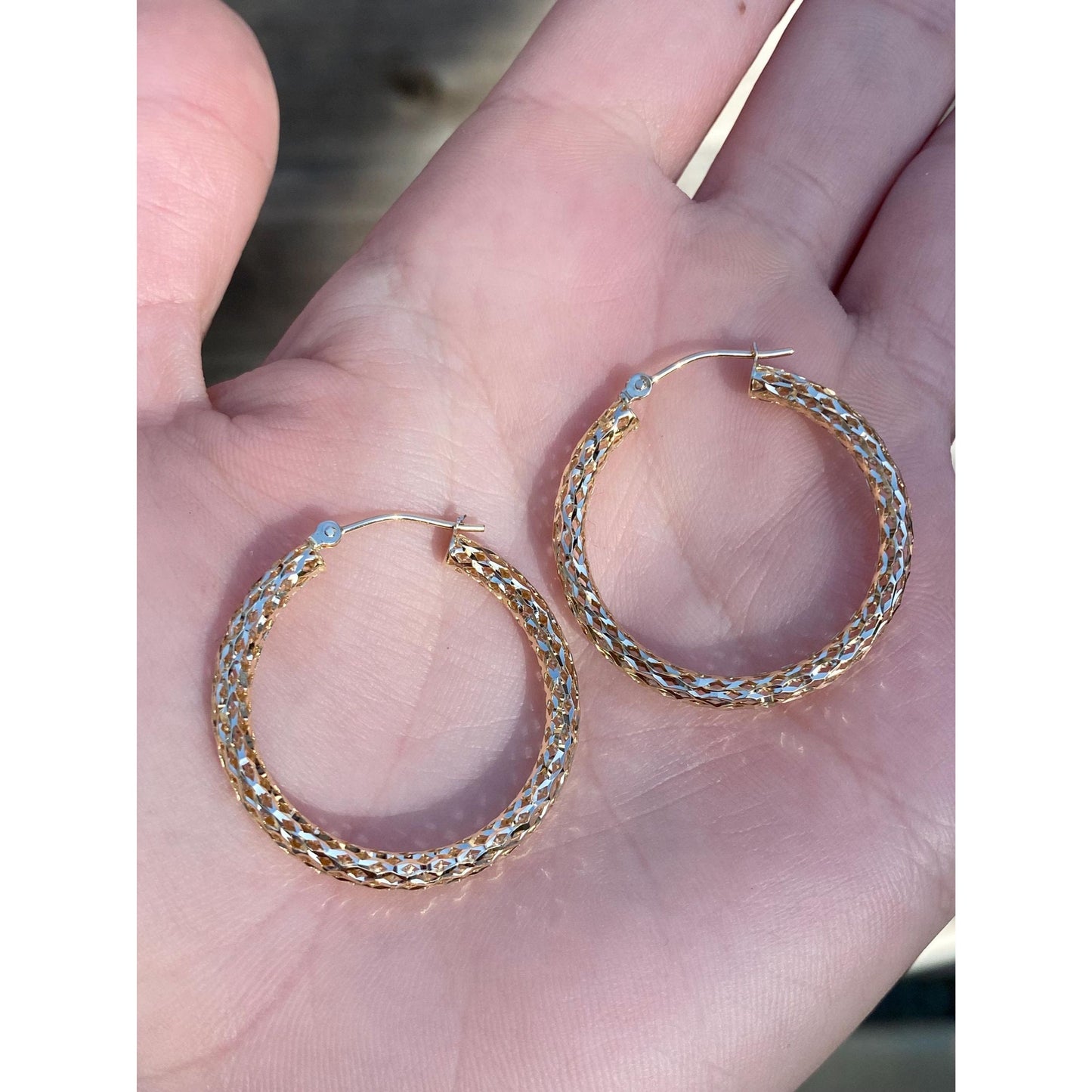 Vintage 14k Yellow Gold Diamond Cut Woven Hoop Earrings