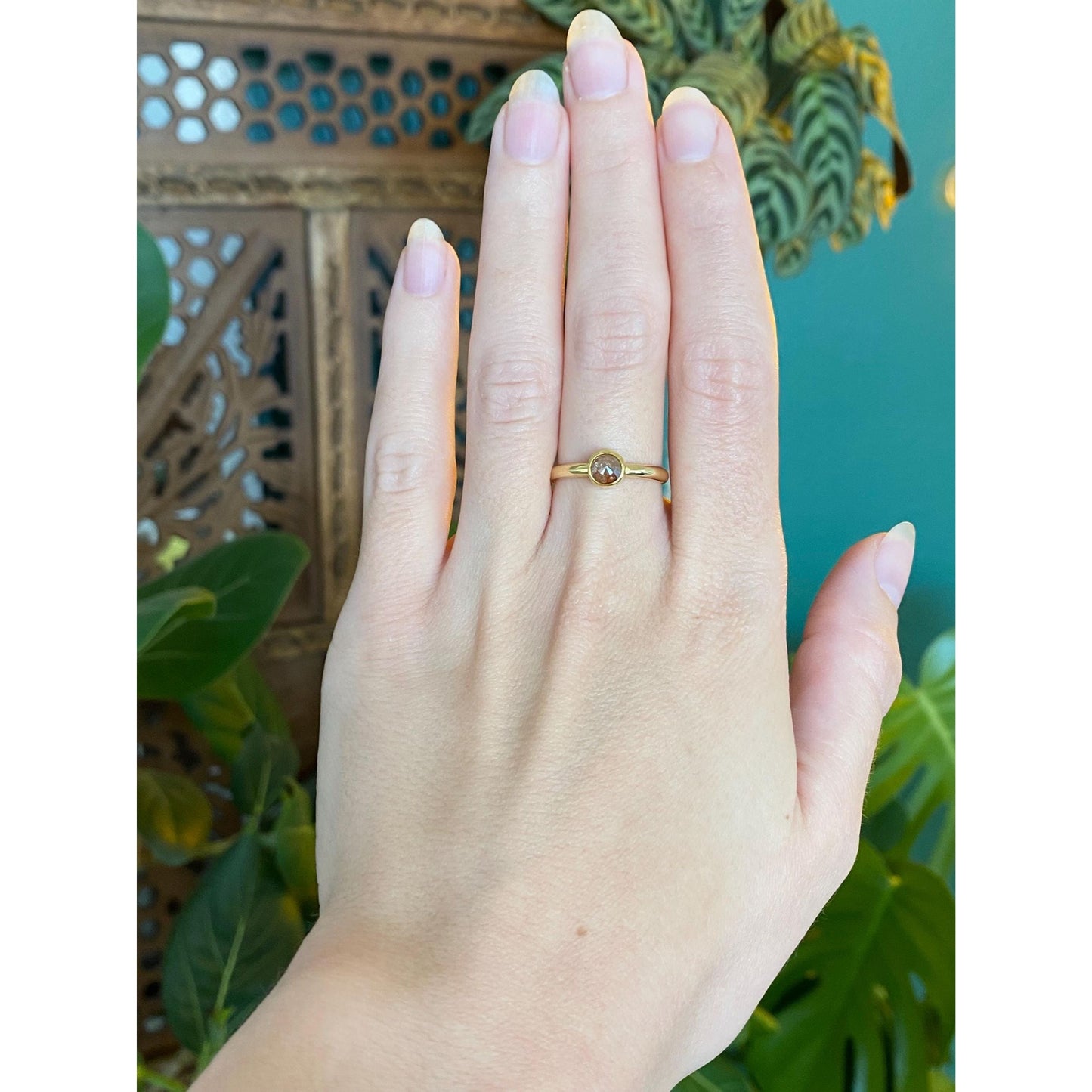 Vintage Solid 18k Yellow Gold Brown Diamond Ring - Size 6.75