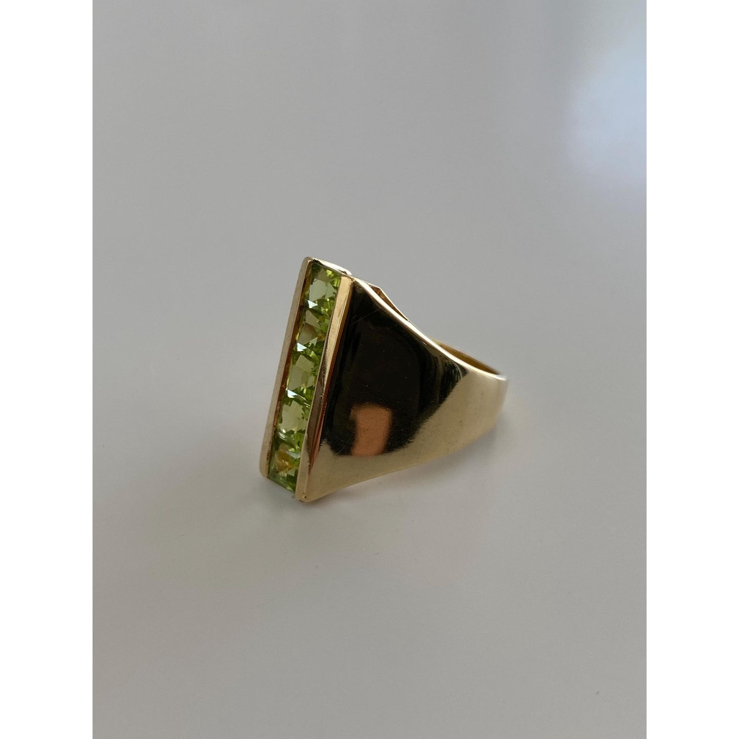 Solid 14k Yellow Gold Peridot Row Ring - Size 7