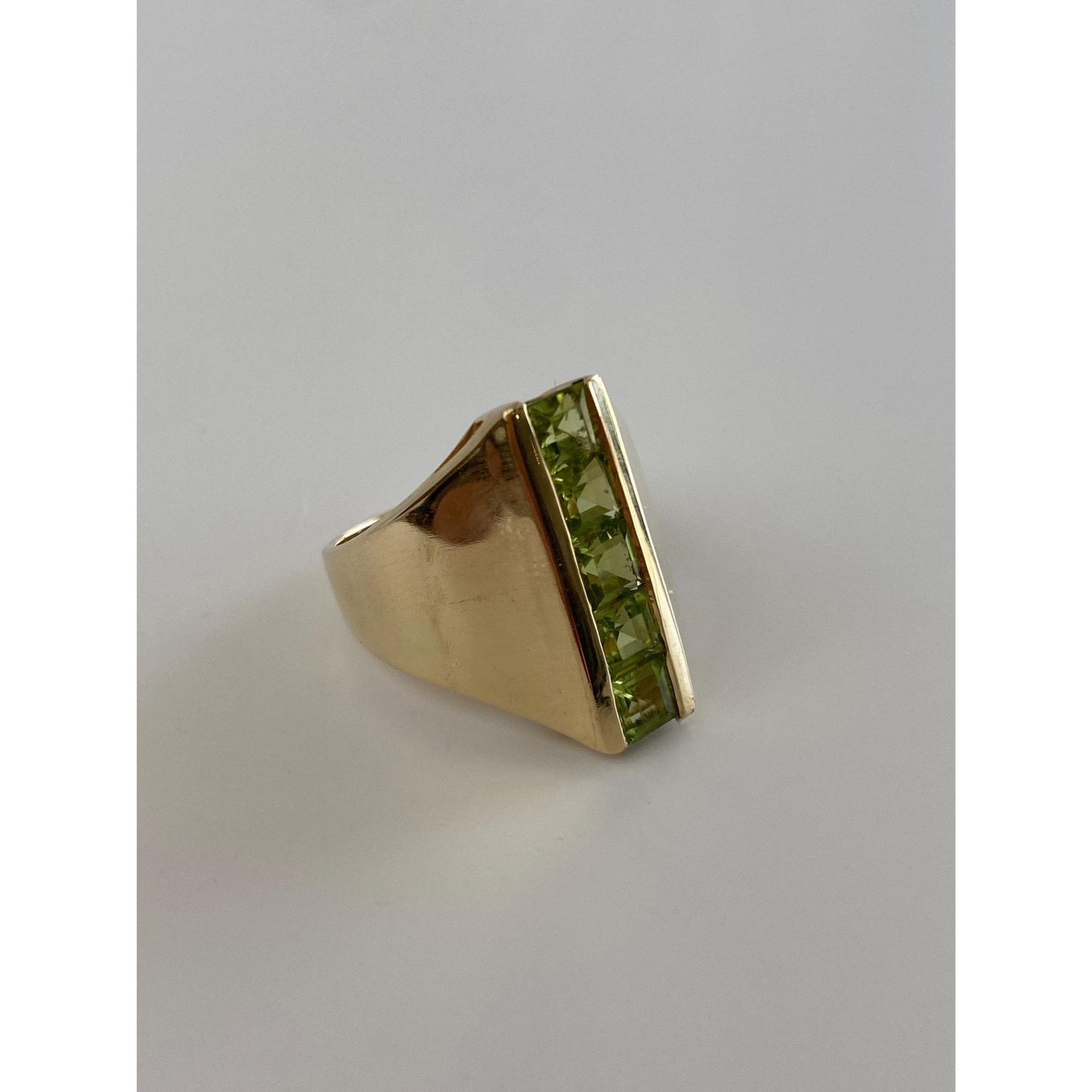 Solid 14k Yellow Gold Peridot Row Ring - Size 7