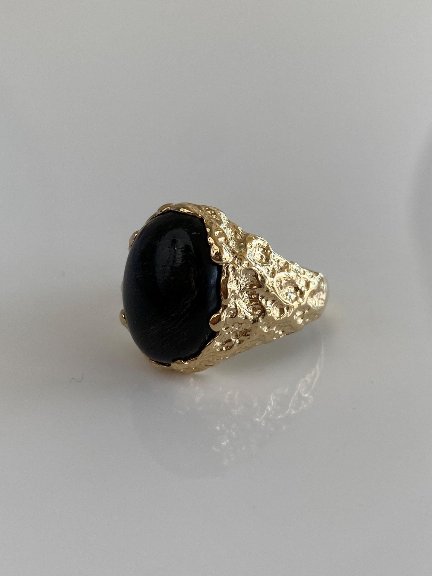 Vintage Solid 14k Yellow Gold Black Stromatolite Signet Ring - Size 8