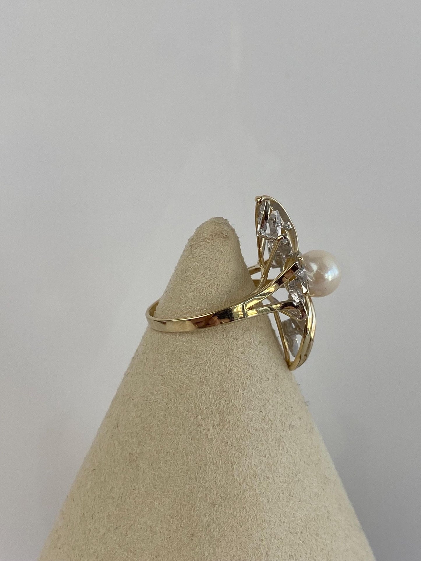 Vintage Solid 14k White & Yellow Gold Pearl Diamond Ring - Size 6.75