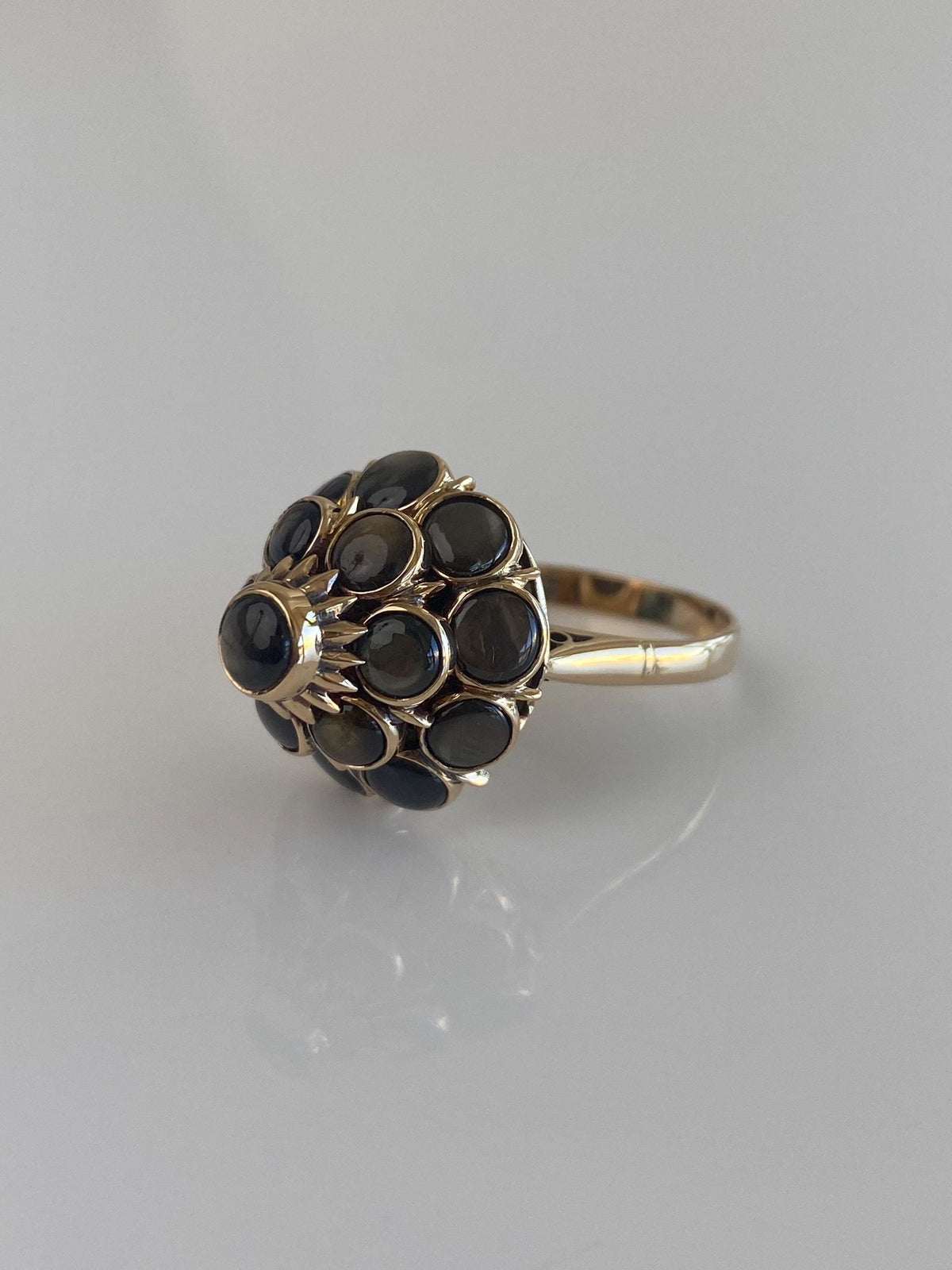 Vintage Solid 14k Yellow Gold Star Sapphire Cluster Ring - Size 7.75