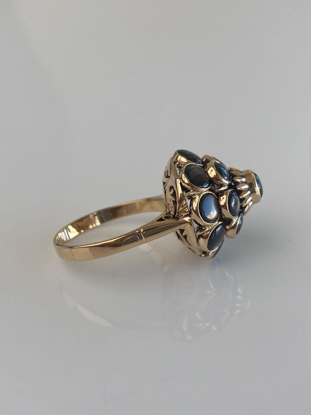 Vintage Solid 14k Yellow Gold Star Sapphire Cluster Ring - Size 7.75