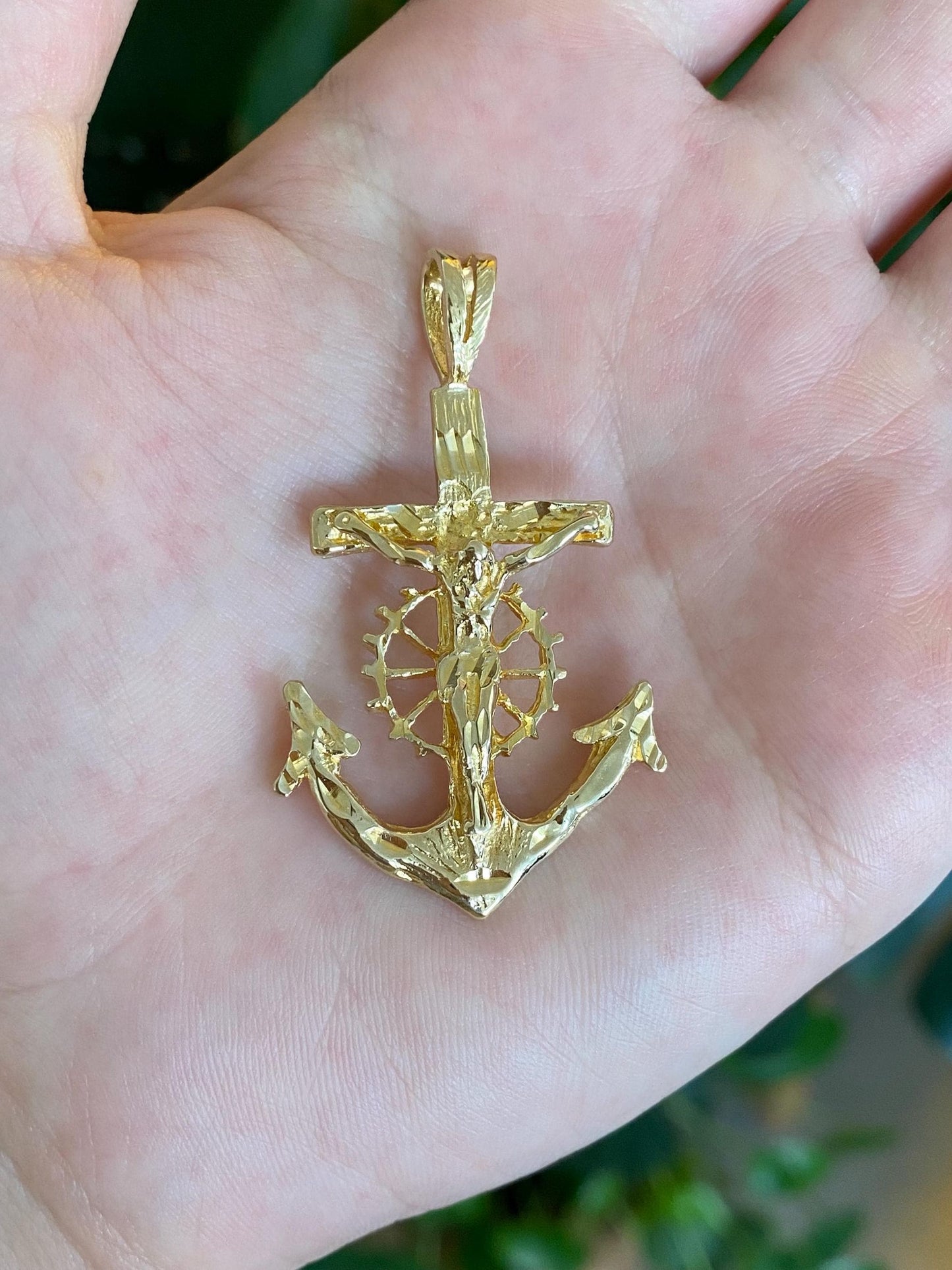 Vintage Solid 14k Yellow Gold Diamond Cut Crucifix Helm Anchor Charm