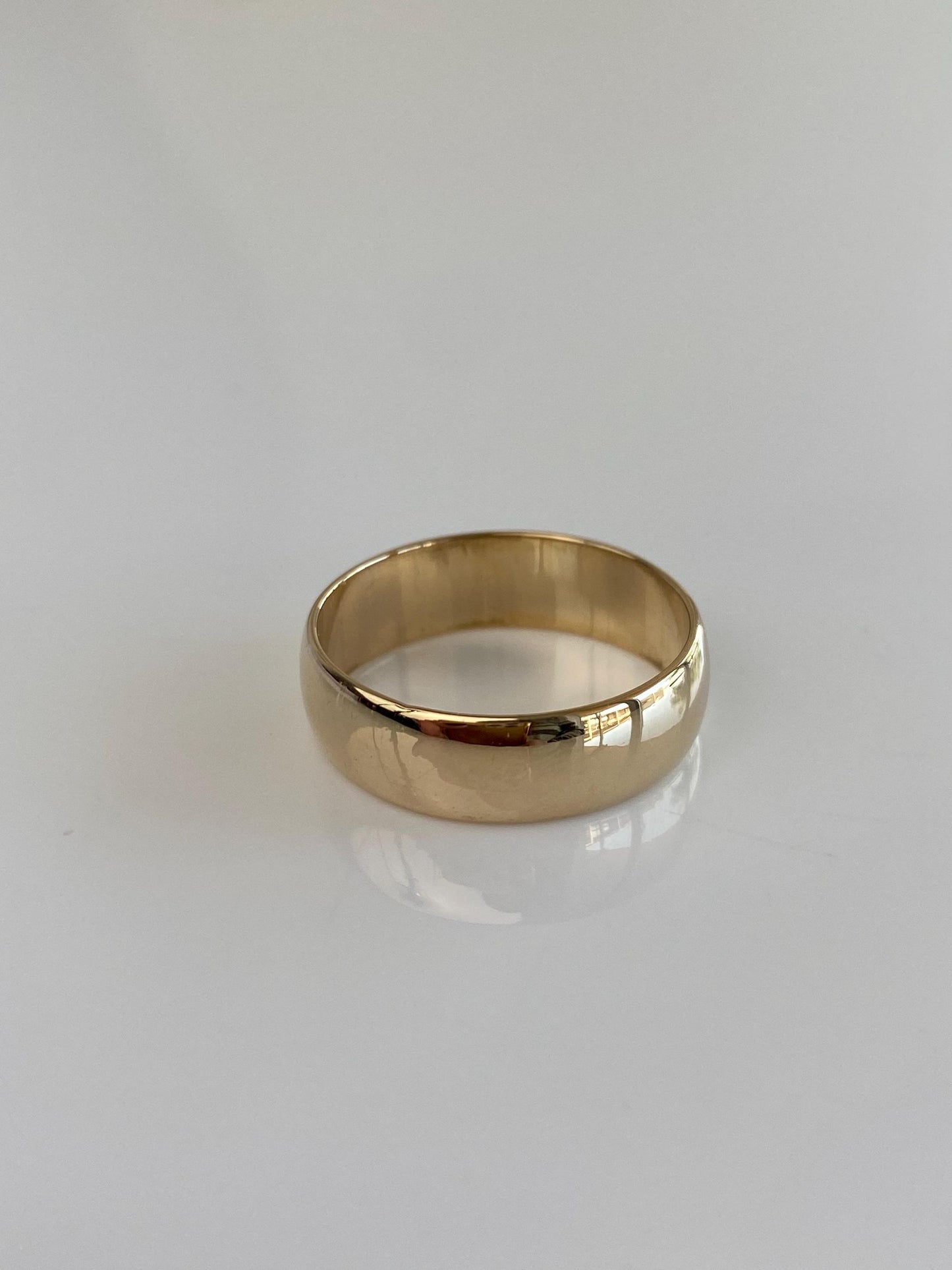 Vintage Solid 14k Yellow Gold Ring Band - Size 8.25