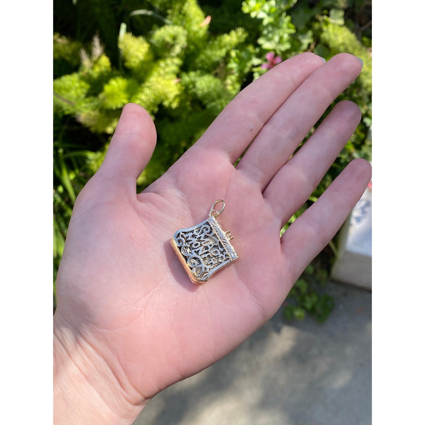 Vintage Solid 14k Yellow Gold Mad Money Purse Charm