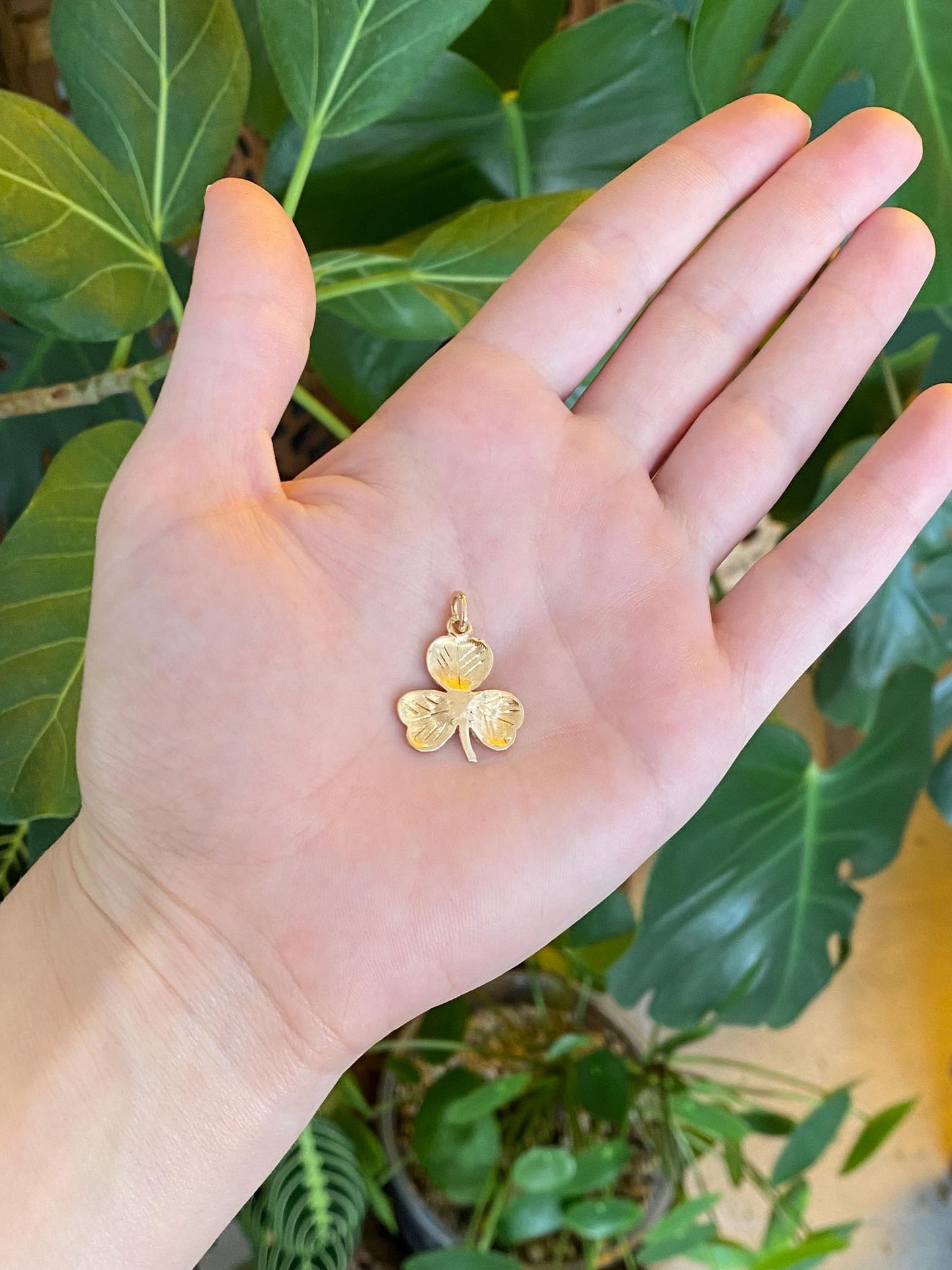 Vintage Solid 14k Yellow Gold Clover Charm
