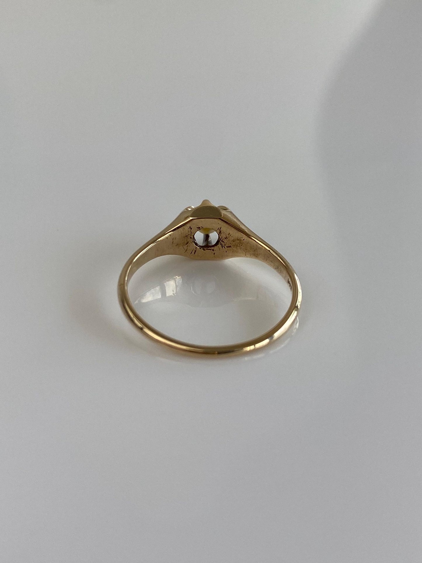 Vintage Solid 14k Yellow Gold Pearl Ring - Size 6